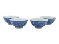A Set of Four Chinese Blue and White Porcelain 'Dragon' Bowls