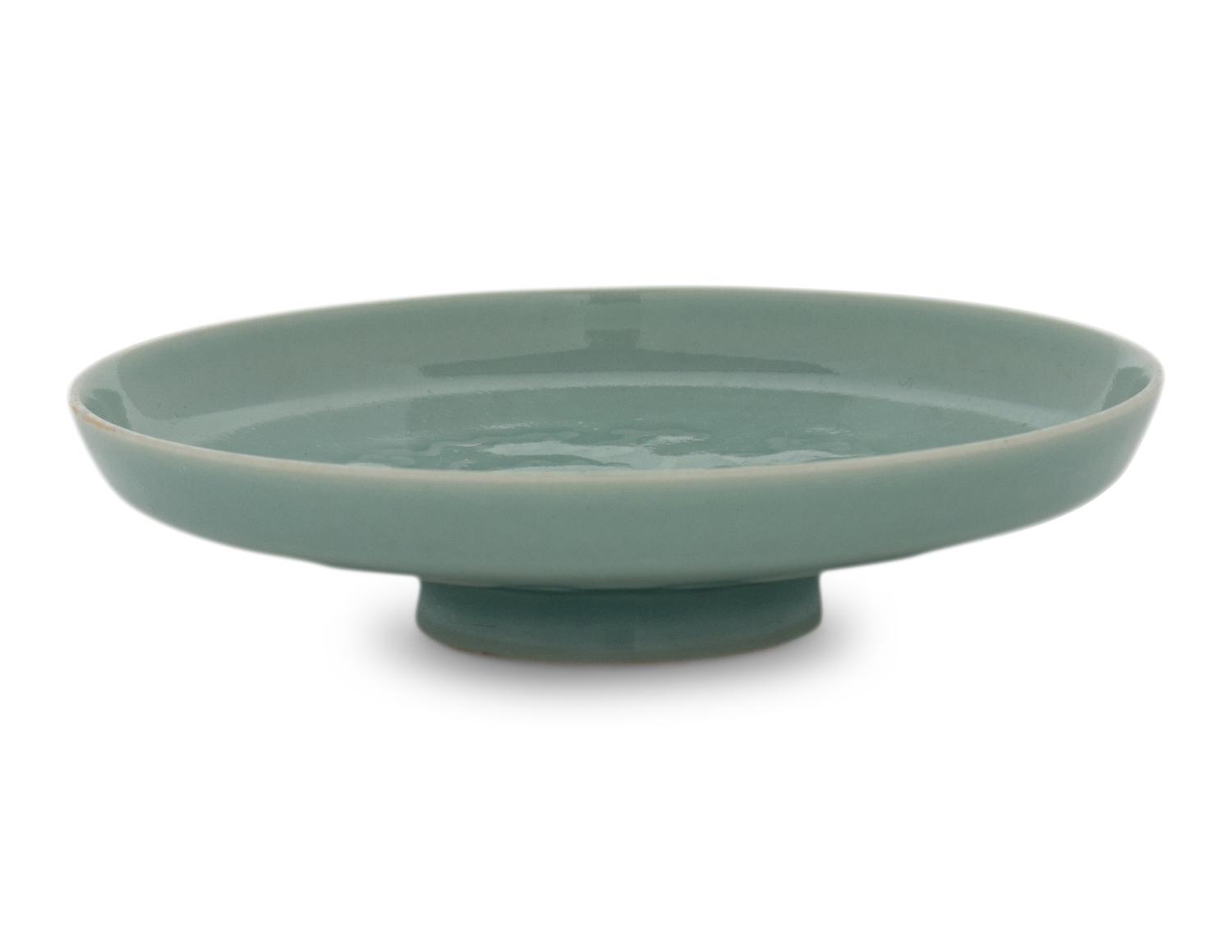 A Celadon Glazed Porcelain Ink Palette 乾隆款 粉青釉福祿萬代紋筆舔