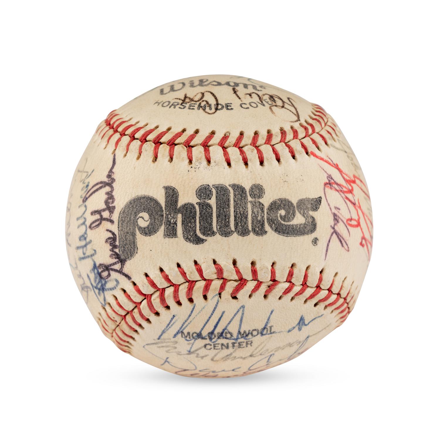 A 1975 Philadelphia Phillies Team Signed Autograph Baseball