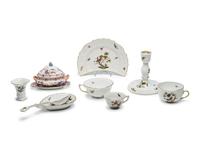 A Herend Rothschild Bird Porcelain Dinner Service
