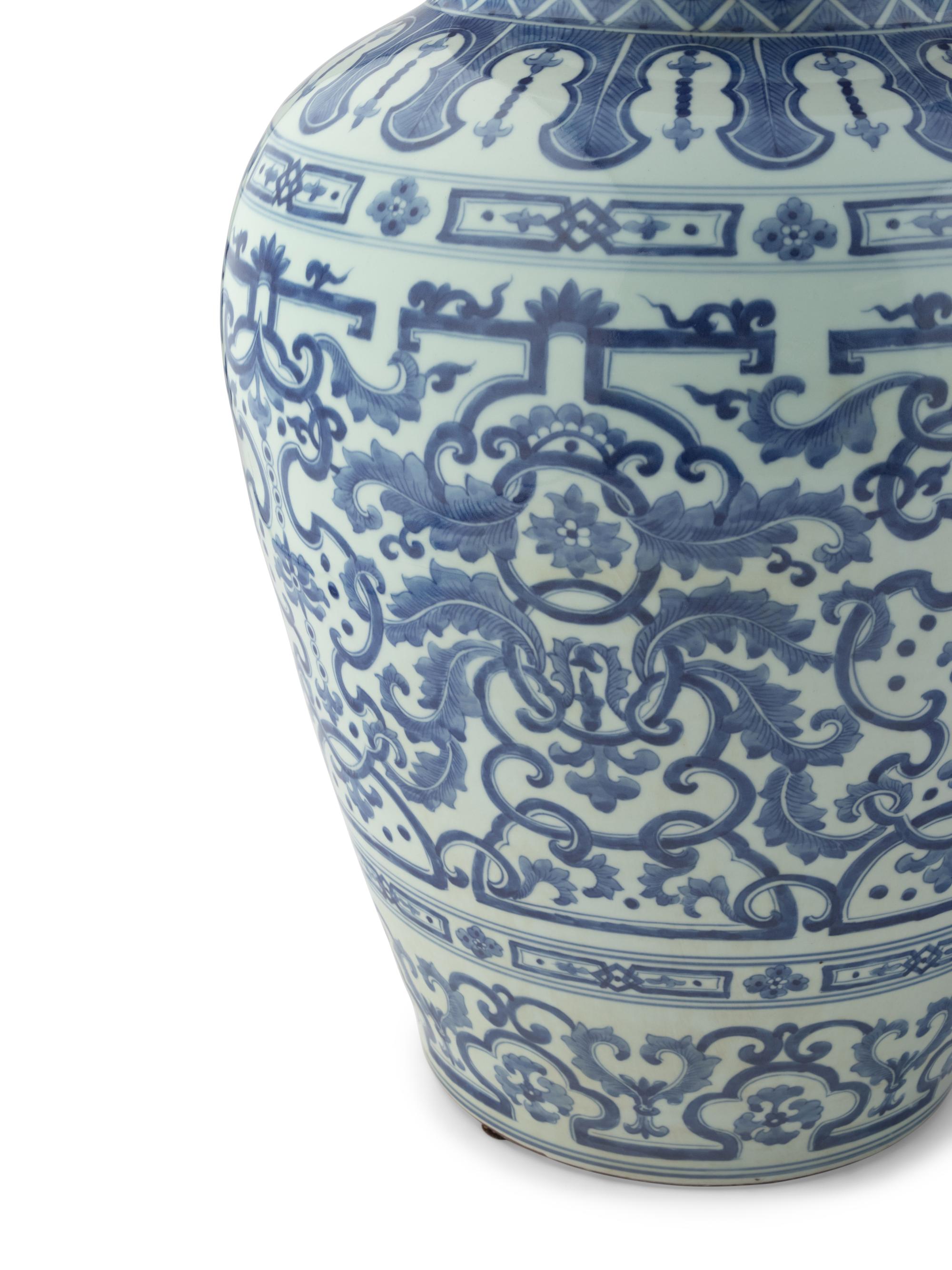 A Pair of Chinese Export Blue and White Porcelain Jars