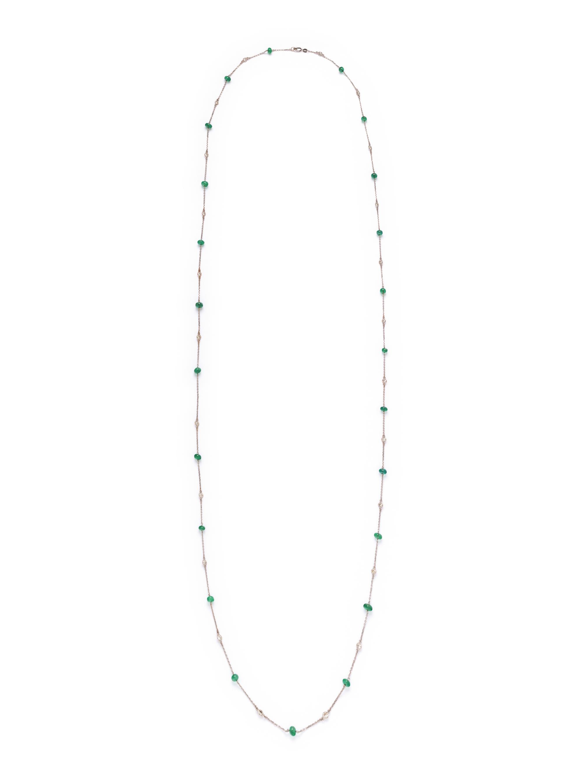 WHITE GOLD, DIAMOND AND EMERALD LONGCHAIN NECKLACE