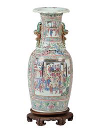 A Chinese Famille Rose Porcelain Vase