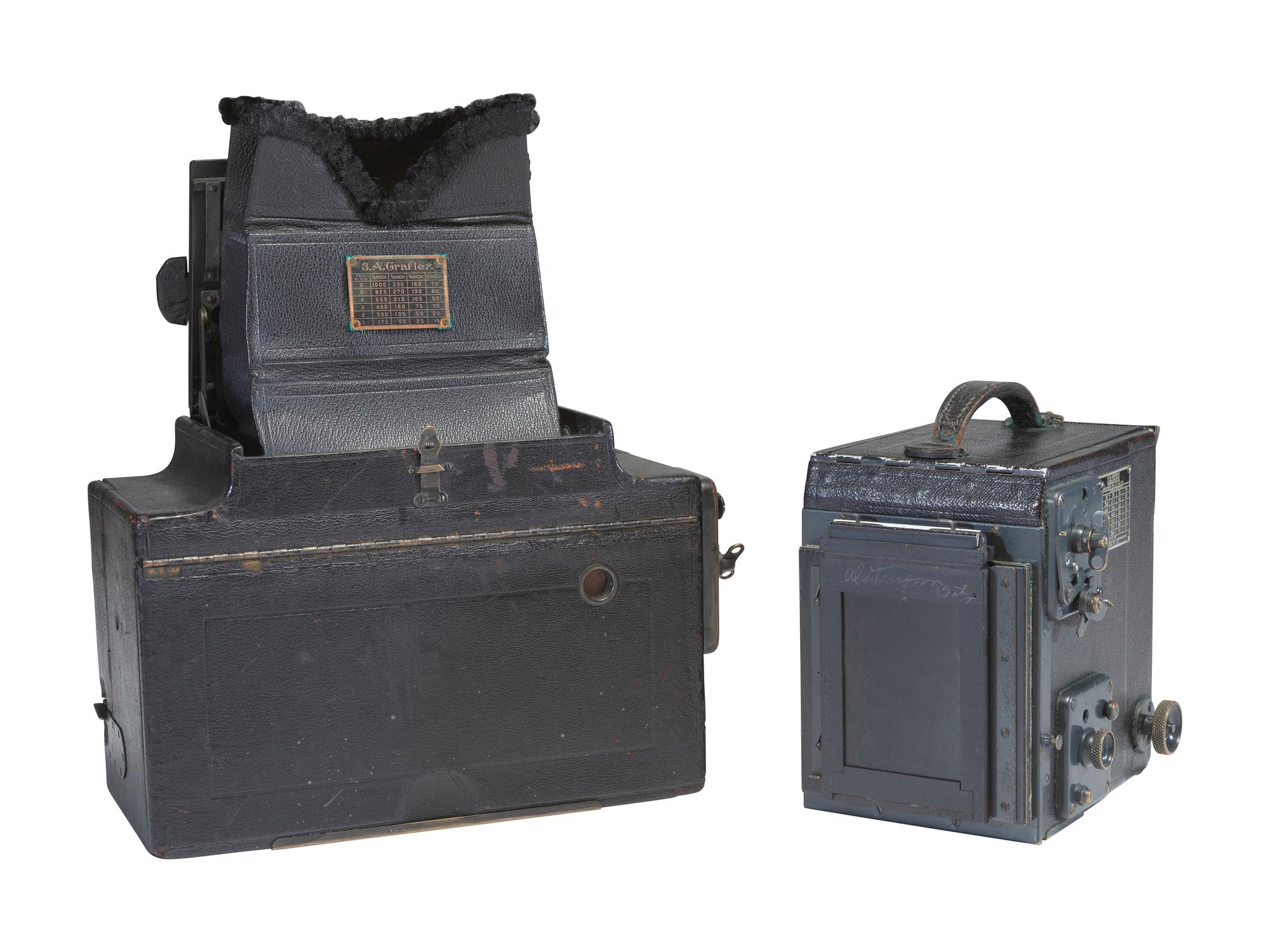 [CAMERAS]. Trio of Graflex and Speed Graphic cameras.
