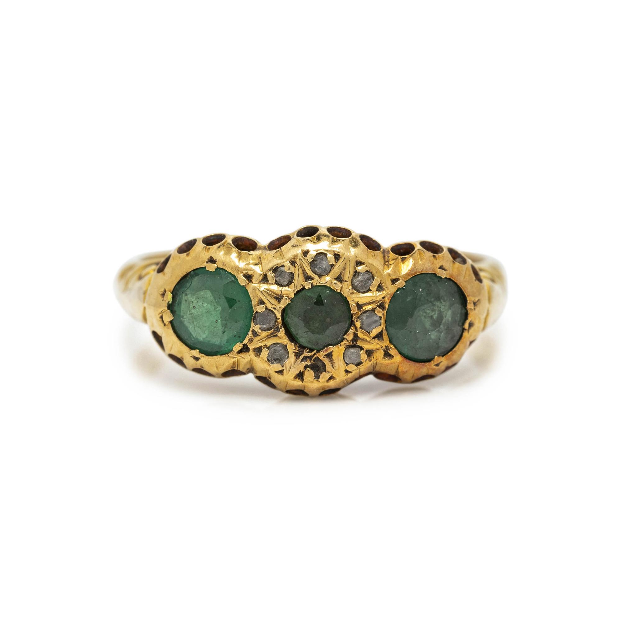 ANTIQUE, EMERALD AND DIAMOND RING