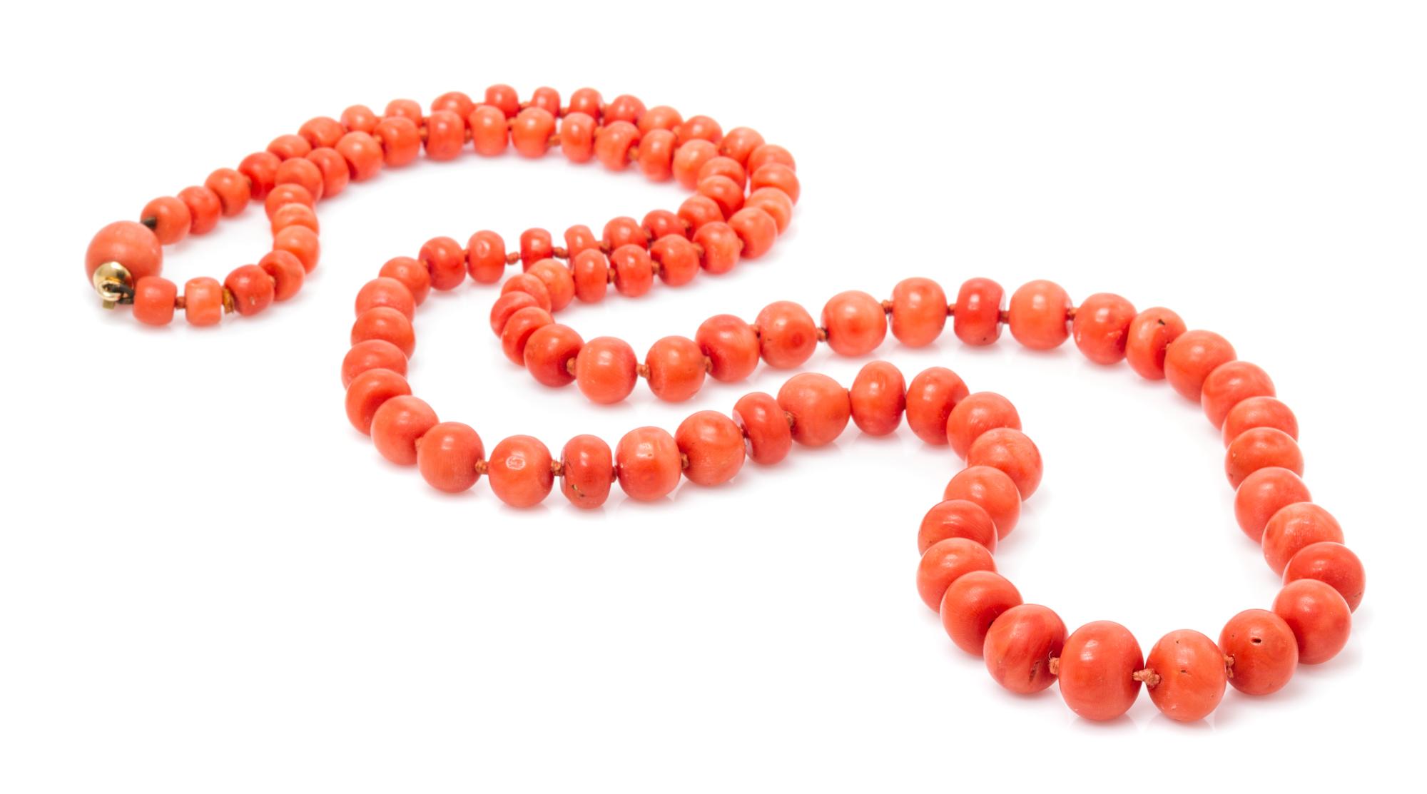A Single Strand Graduated Coral Bead Necklace, Circa 1910,