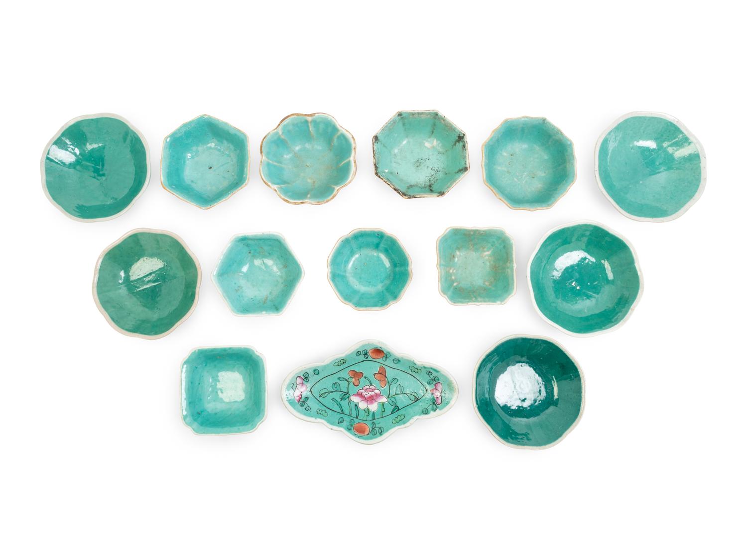 14 Chinese Famille Rose Porcelain Tea Articles