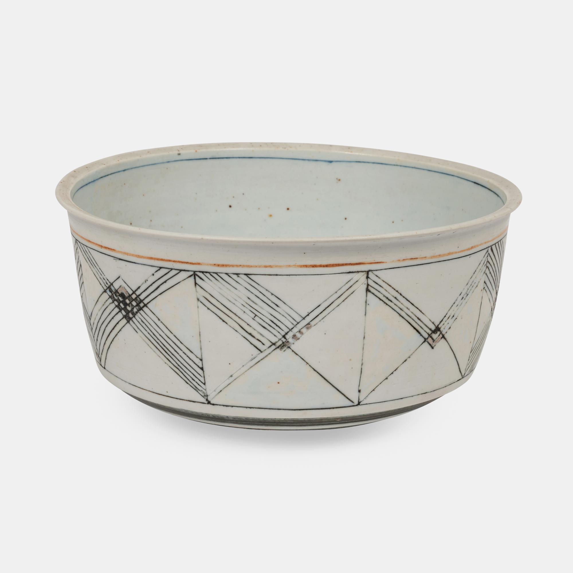 Bowl, 1980