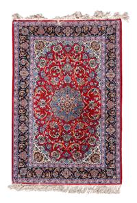 An Isfahan Wool Rug 3 feet 7 inches x 5 feet 5 inches. — 20TH CENTURY