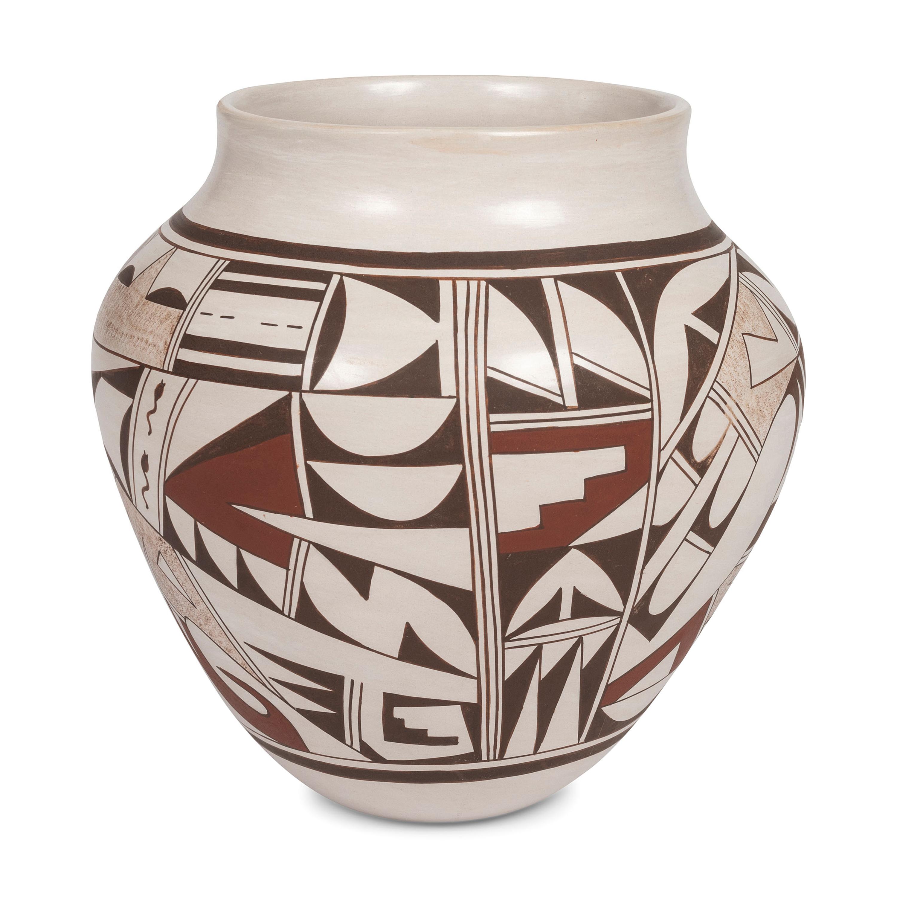 Polychrome Jar, with Parrot