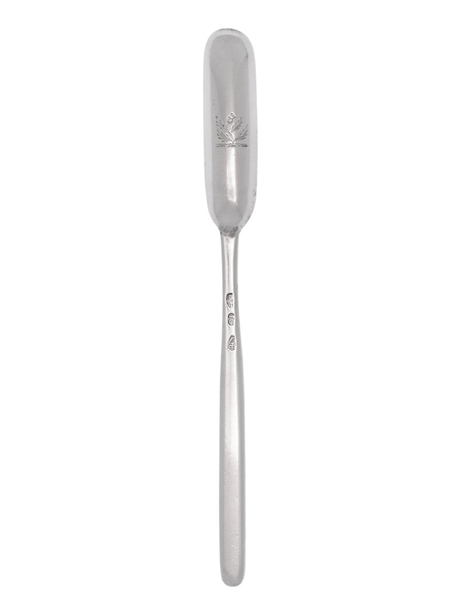 An Irish George III Silver Marrow Scoop