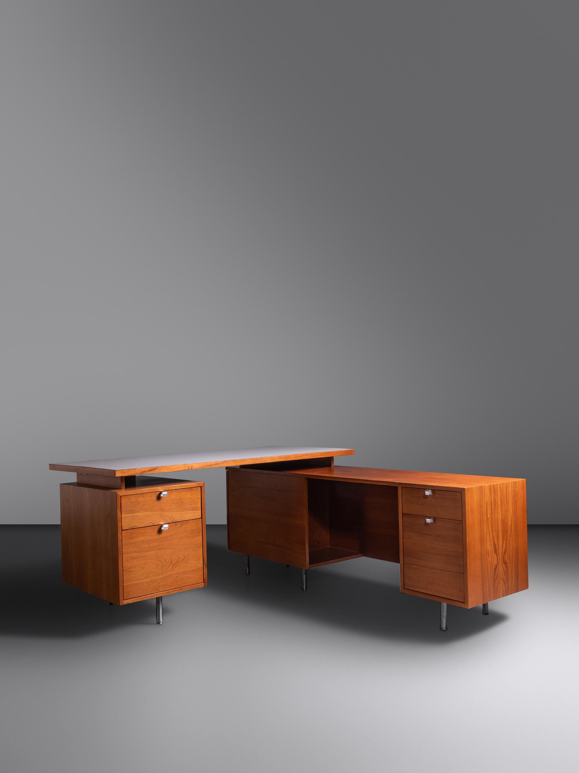 Executive Office Desk and Return Herman Miller, USA