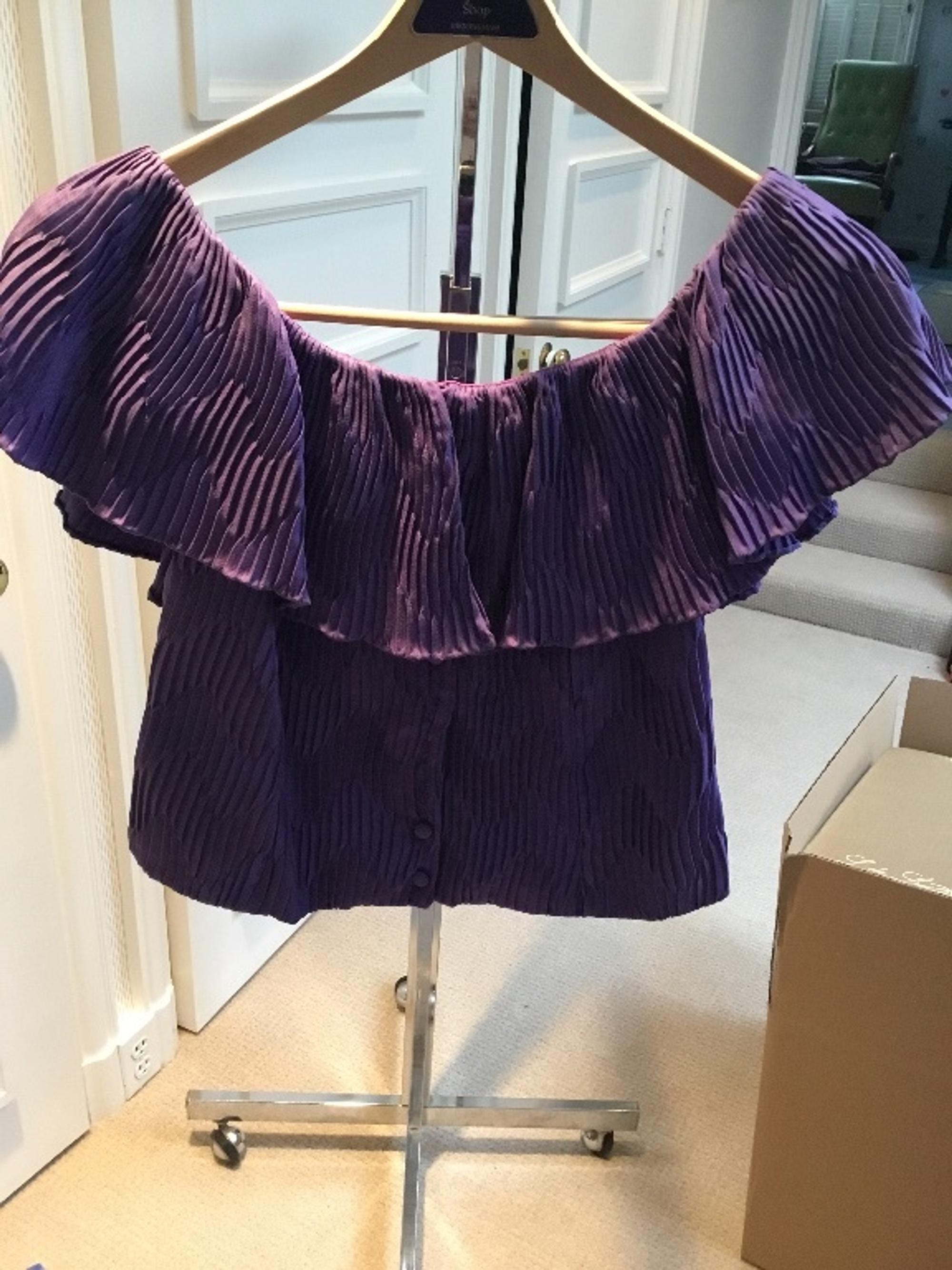 A Sant'Angelo Purple Silk Pleated Blouse, No size.