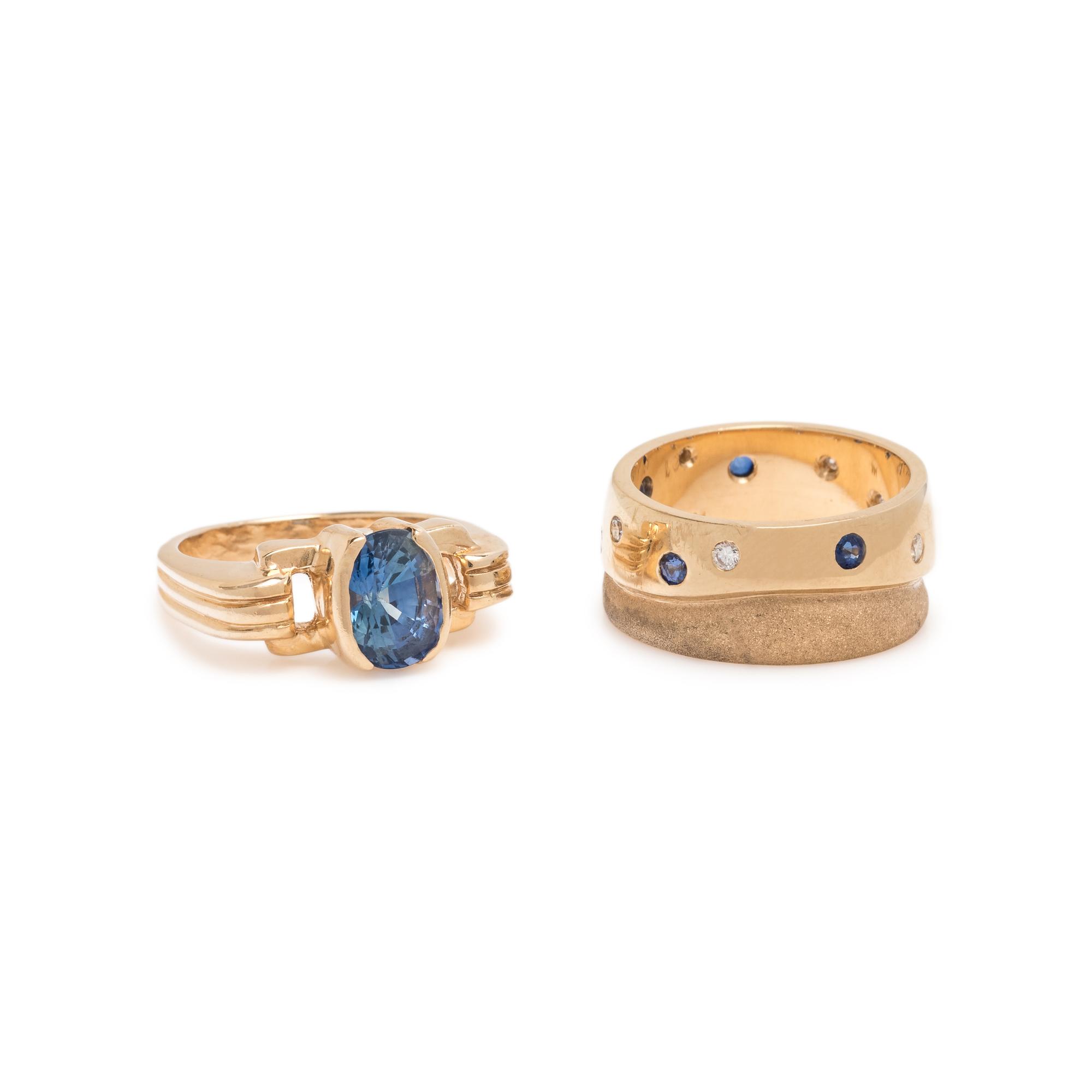 COLLECTION OF YELLOW GOLD, SAPPHIRE AND SYNTHETIC SAPPHIRE RINGS