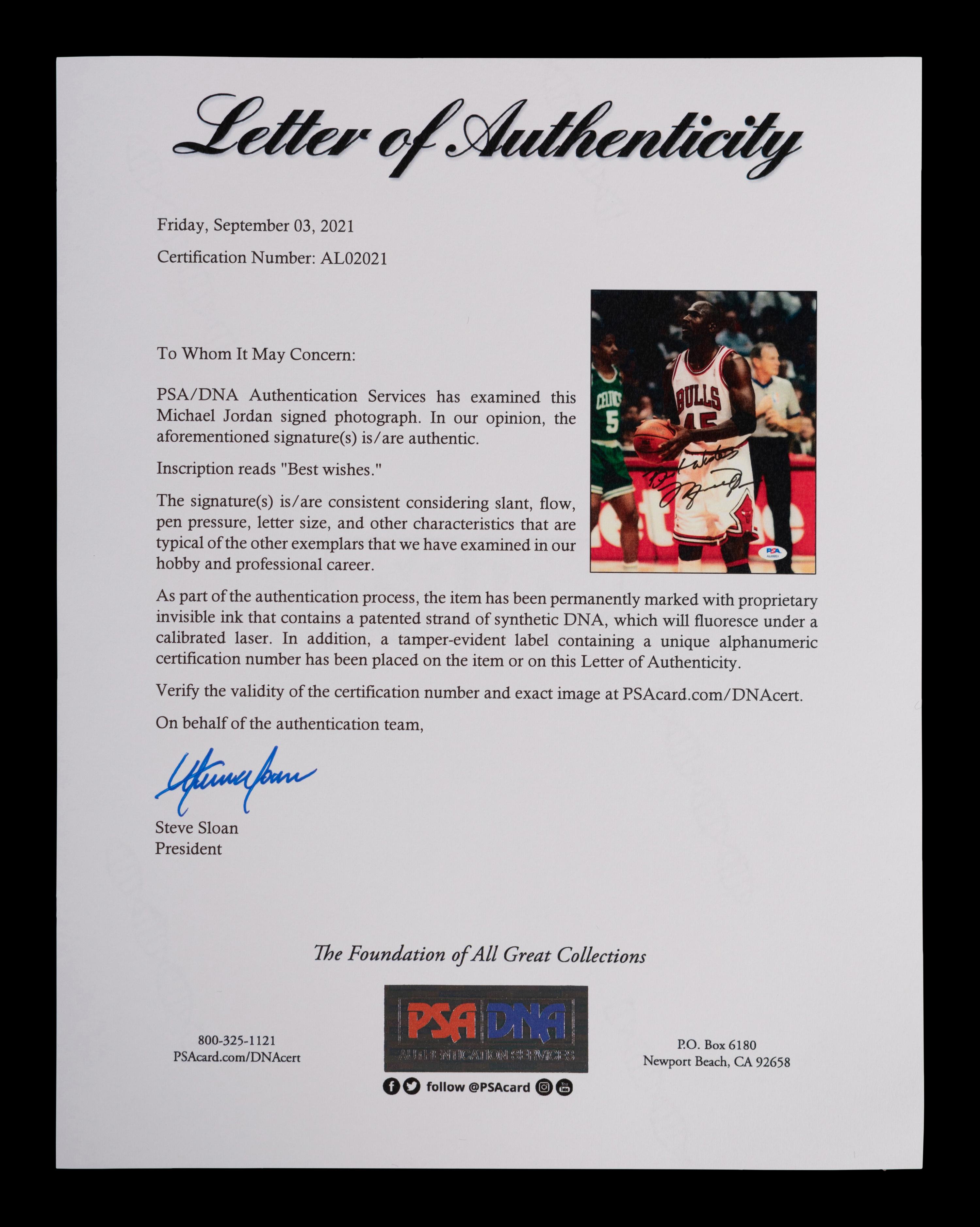 A Vintage Michael Jordan Signed Autographed Chicago Bulls 45 Jersey Photograph (PSA Authentic)