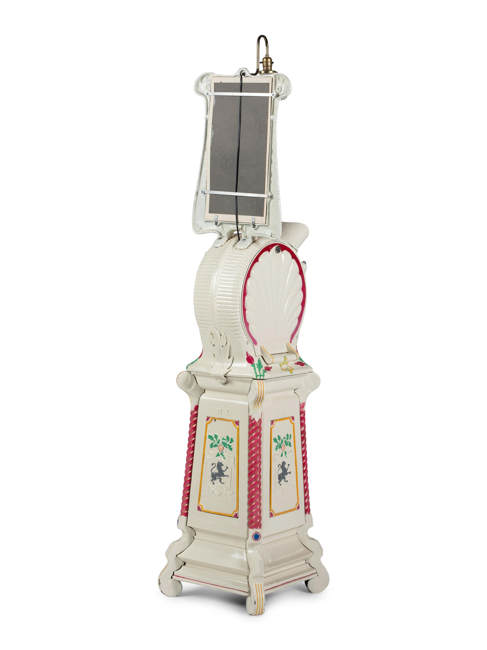 A 1 Cent International Mutoscope Clam Shell Arcade Viewer