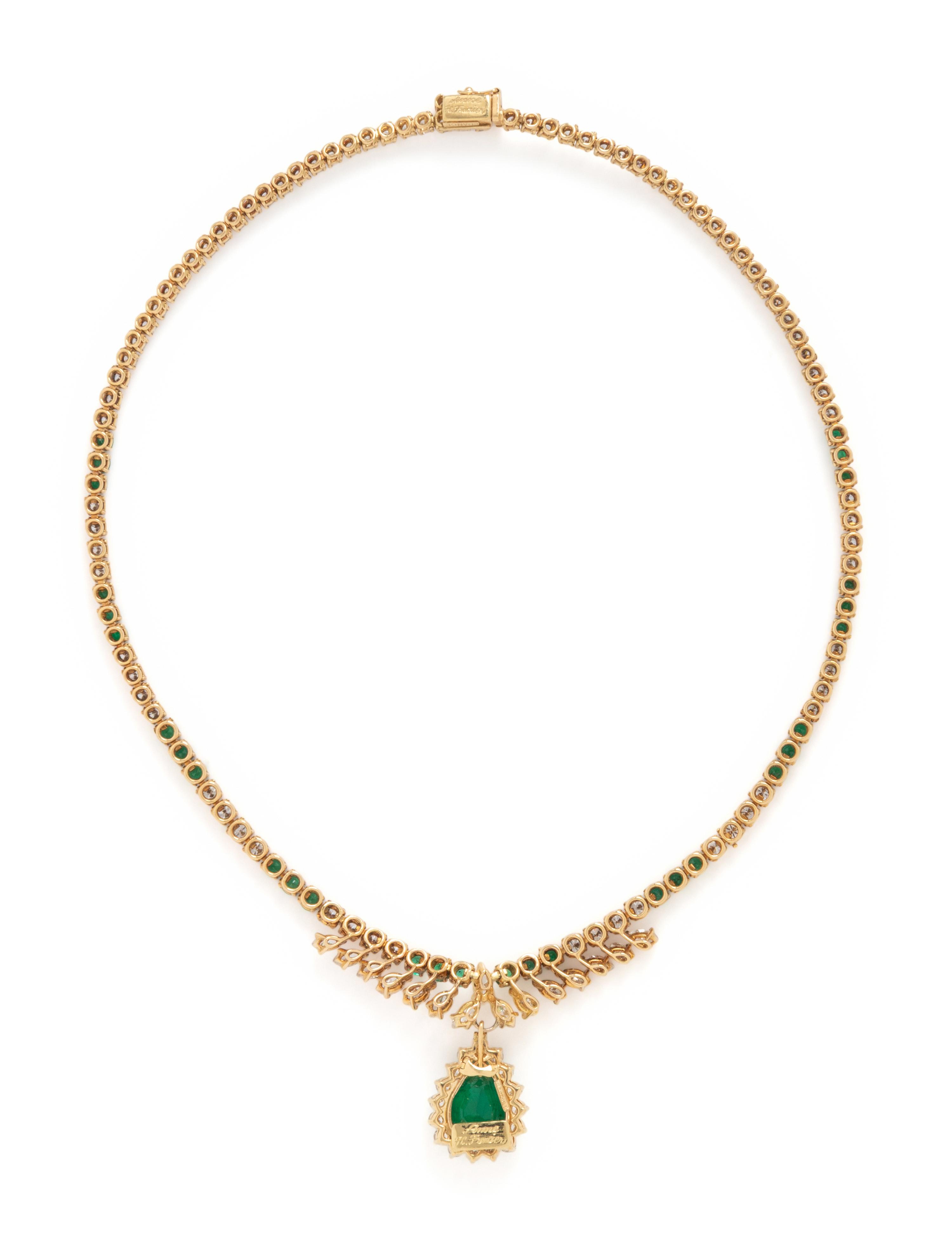 EMERALD, DIAMOND AND YELLOW GOLD NECKLACE
