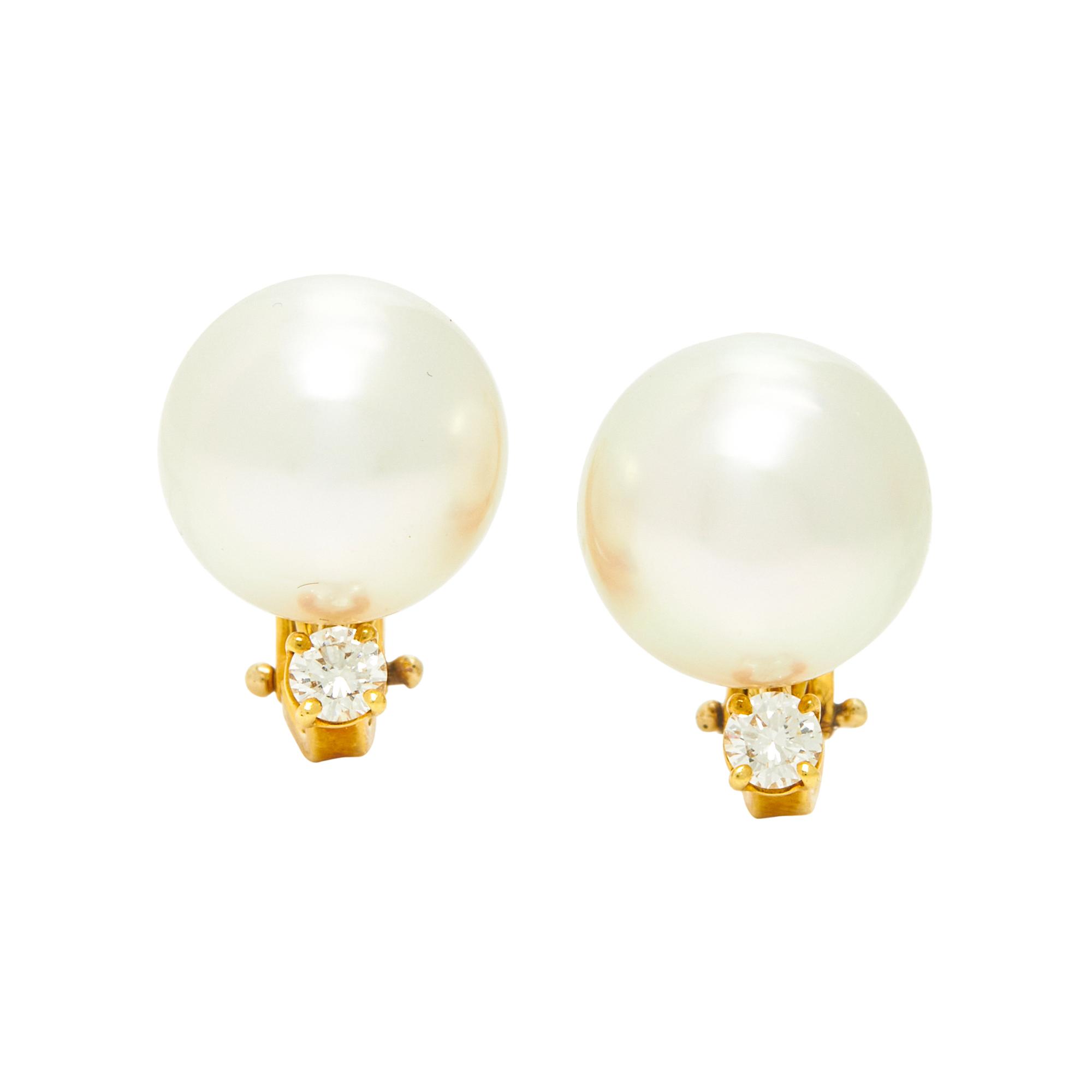 CARTIER, YELLOW GOLD, SOUTH SEA CULTURED PEARL, AND DIAMOND CLIP EARRINGS
