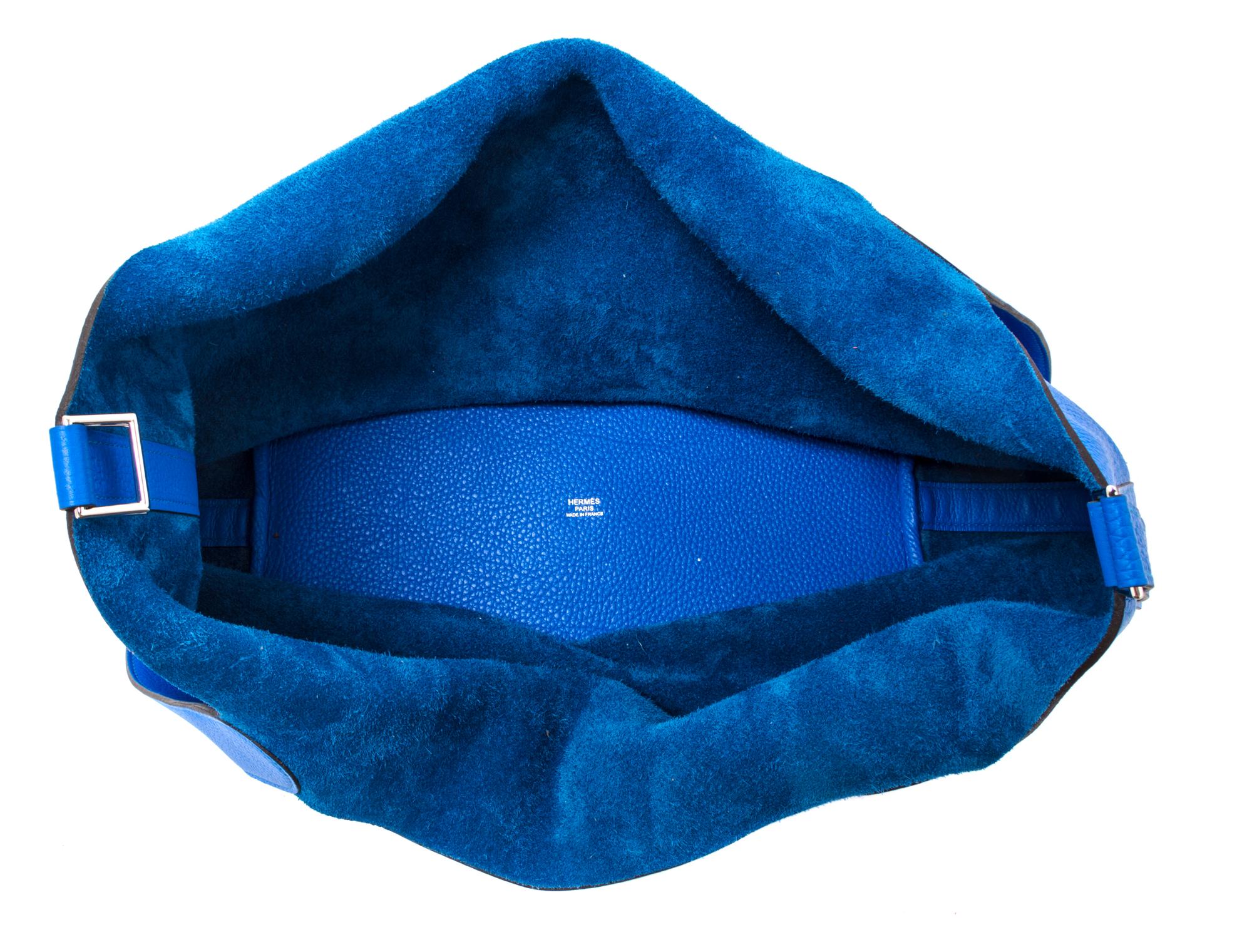 An Hermes Bleu Hydra Taurillon Clemence Picotin Lock TGM Handbag, 13" x 13" x 9".