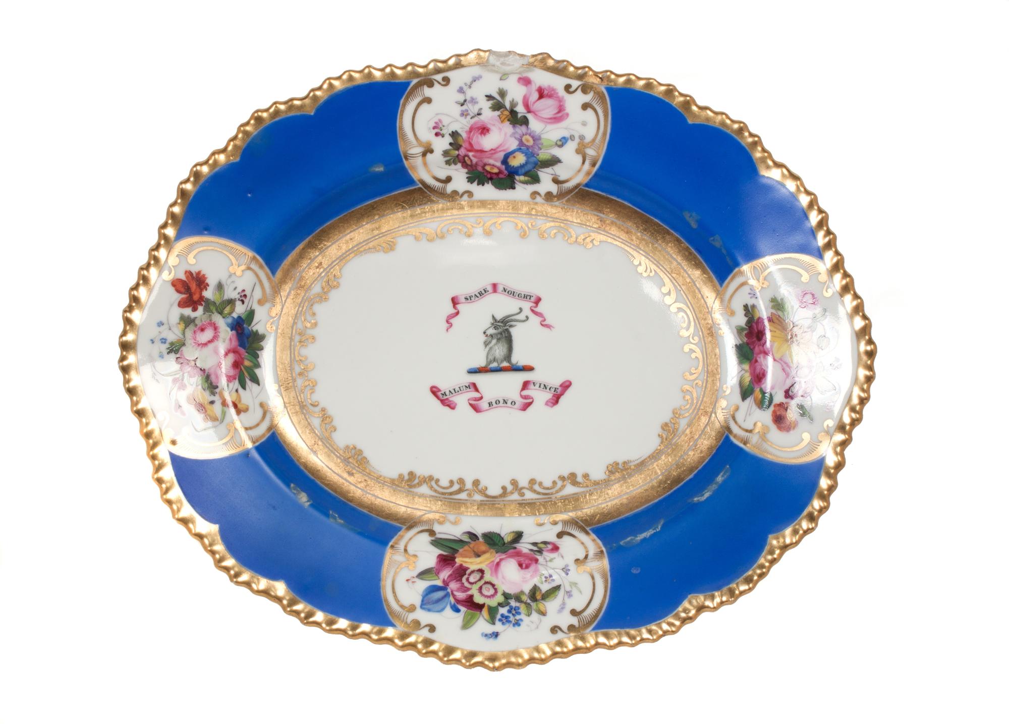 A Chamberlain's Worcester Porcelain Armorial Plate Length 12 inches. — 19TH CENTURY