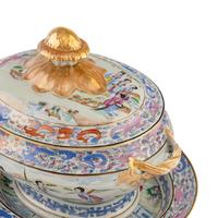 A Chinese Export Porcelain Tureen and Underplate
