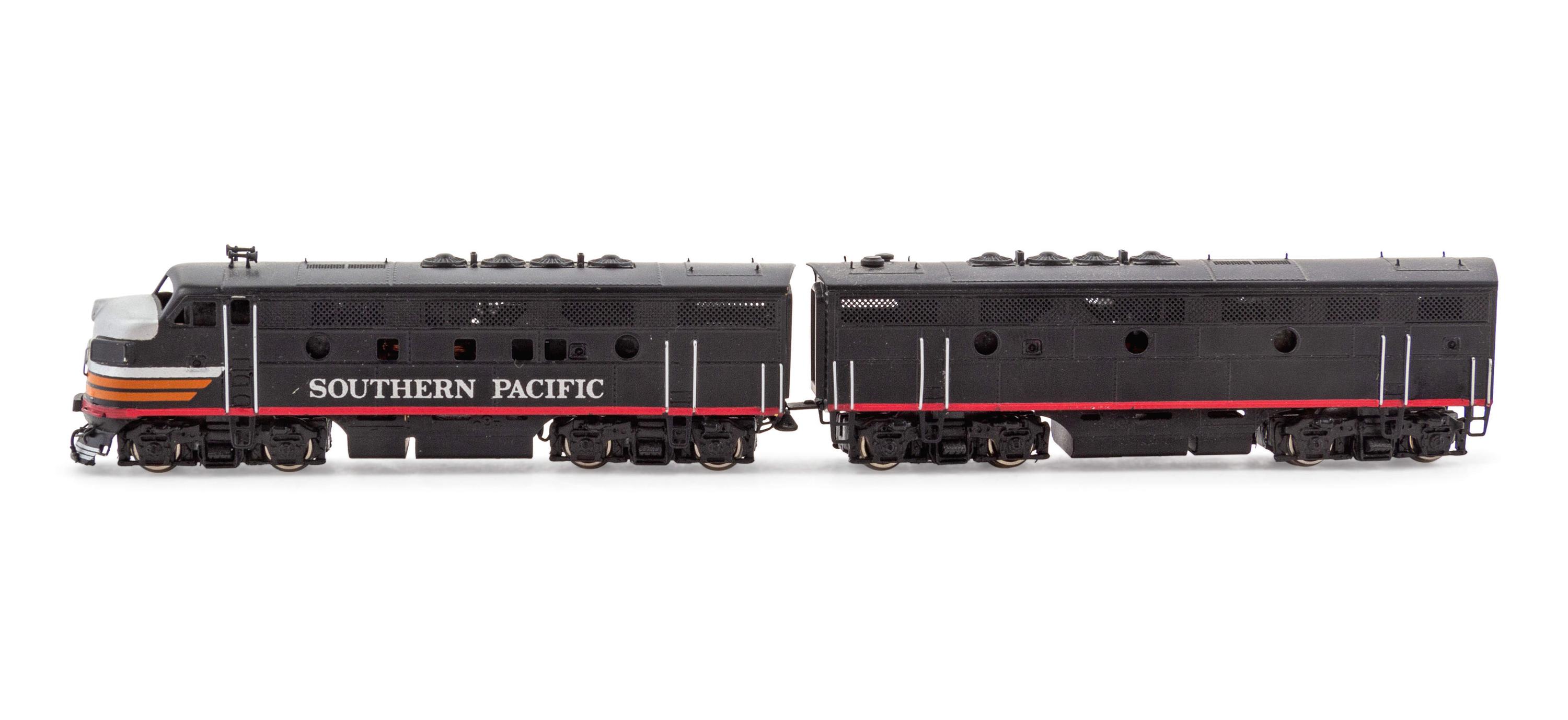A Samhongsa Polychrome N-Scale Southern Pacific Diesel Locomotive and Tender