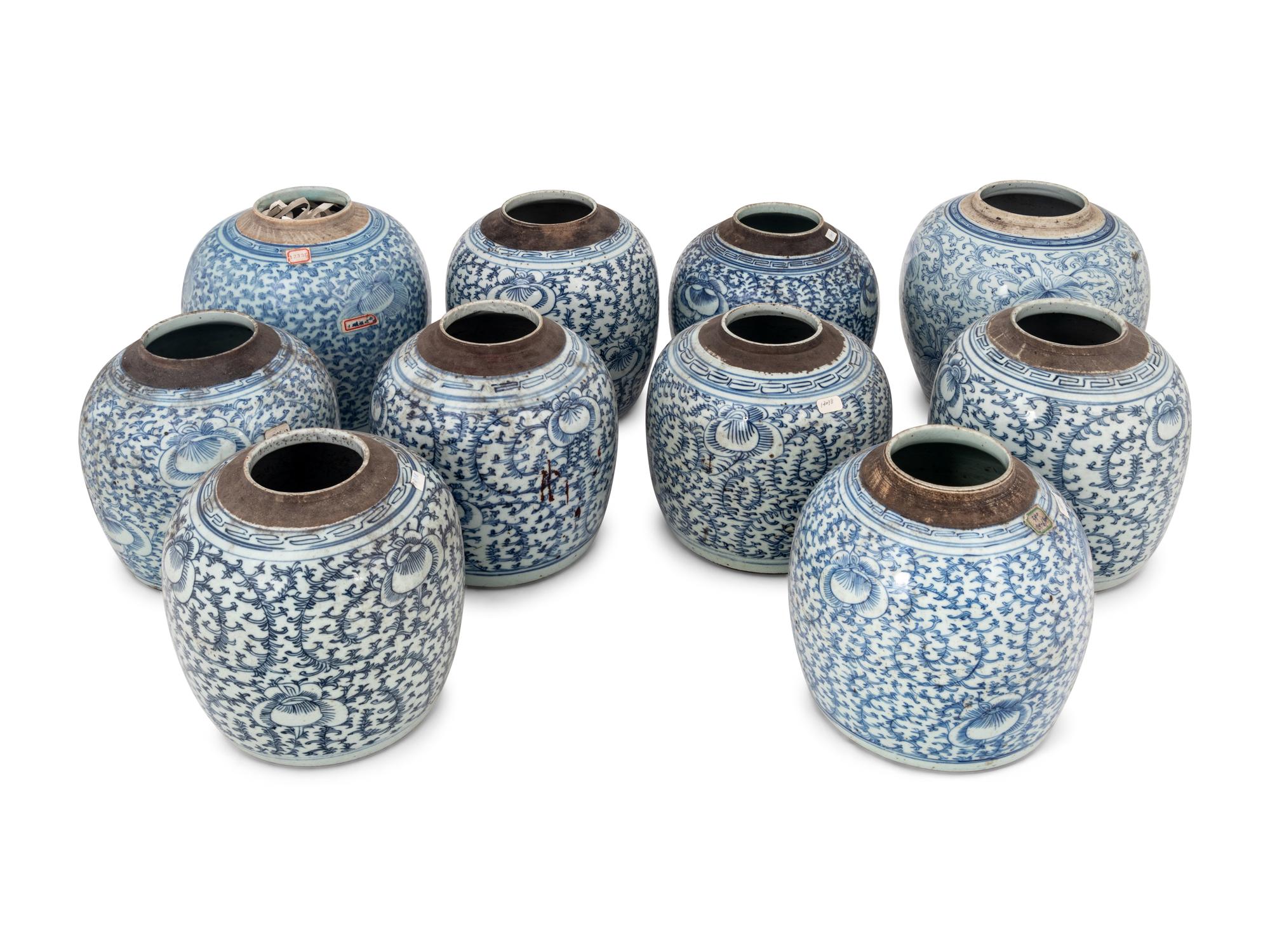 10 Chinese Blue and White Porcelain 'Foliate' Jars