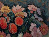 Dahlias sur table bouillotte en marbre