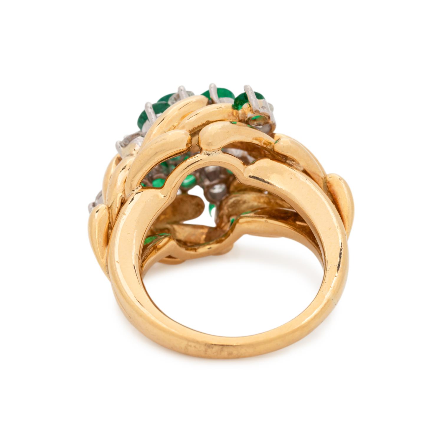 YELLOW GOLD, EMERALD AND DIAMOND RING