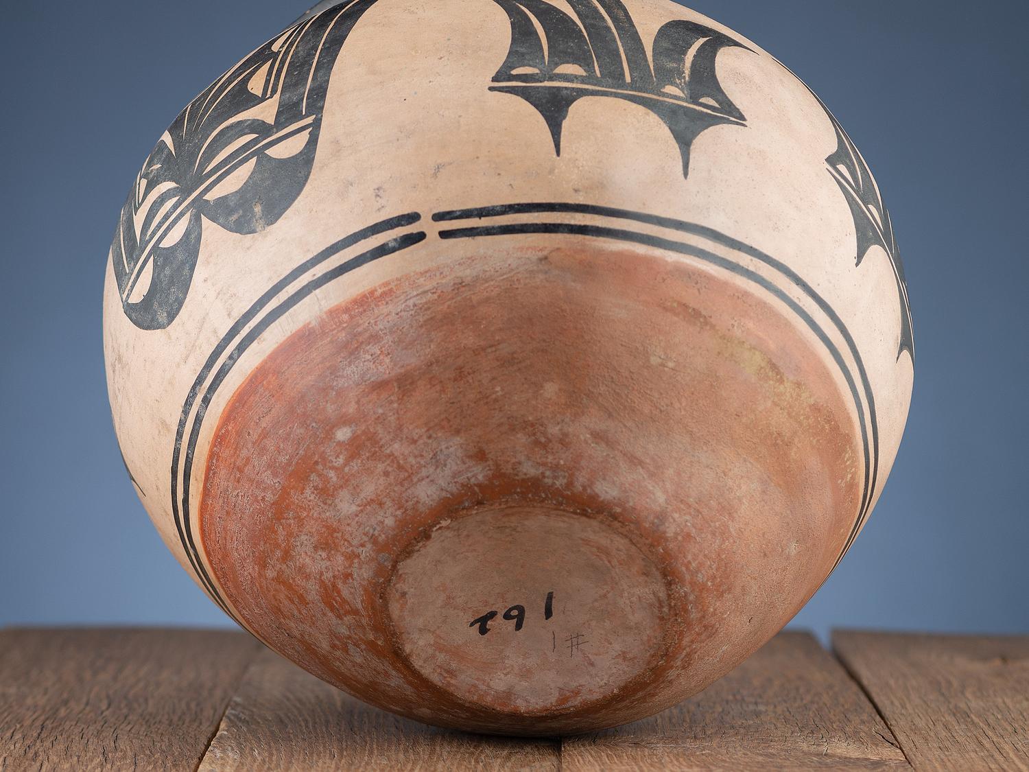 Kewa Pottery Jar