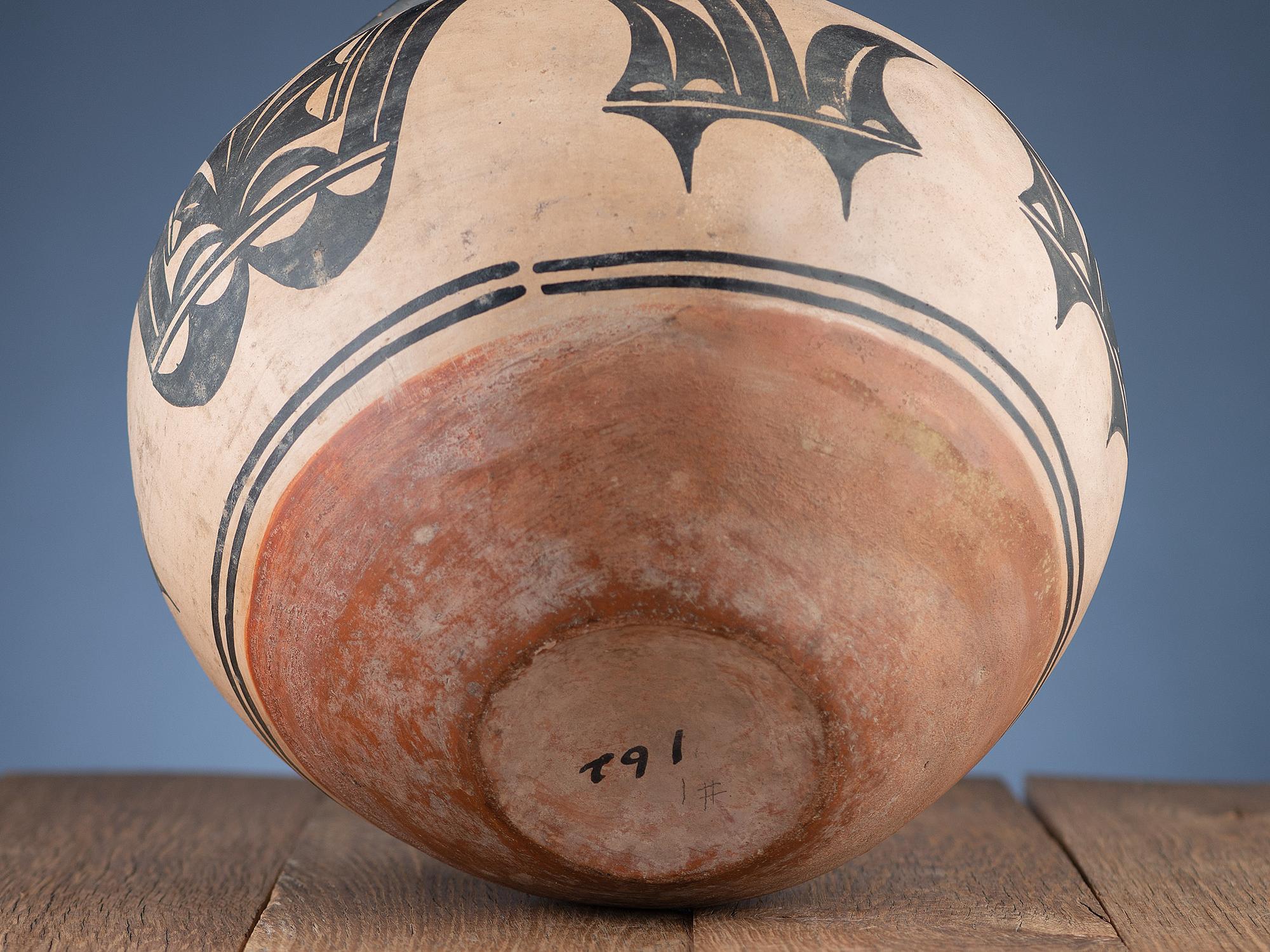 Kewa Pottery Jar