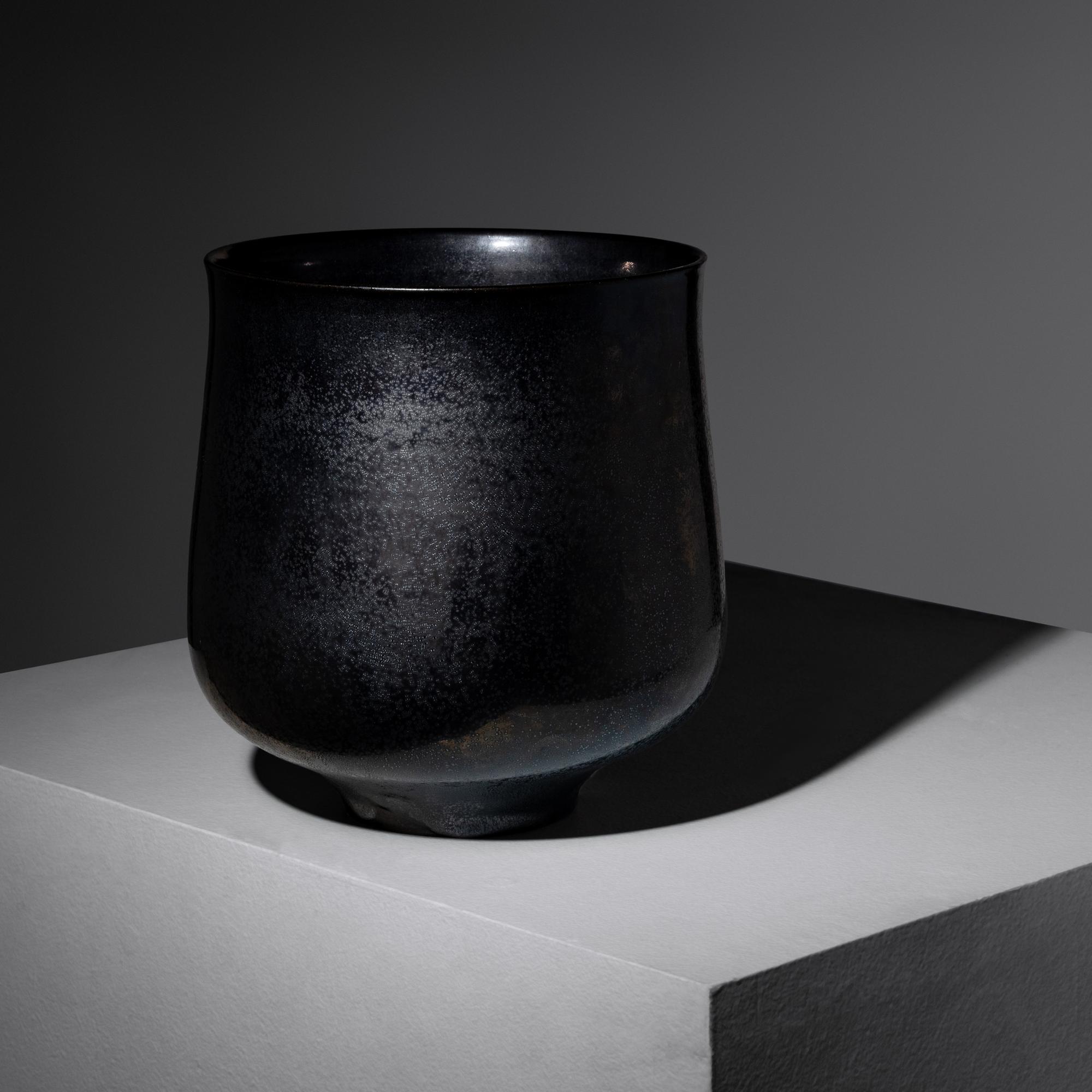 Vase in Crystalline Gunmetal, 1962 Los Angeles, California, USA