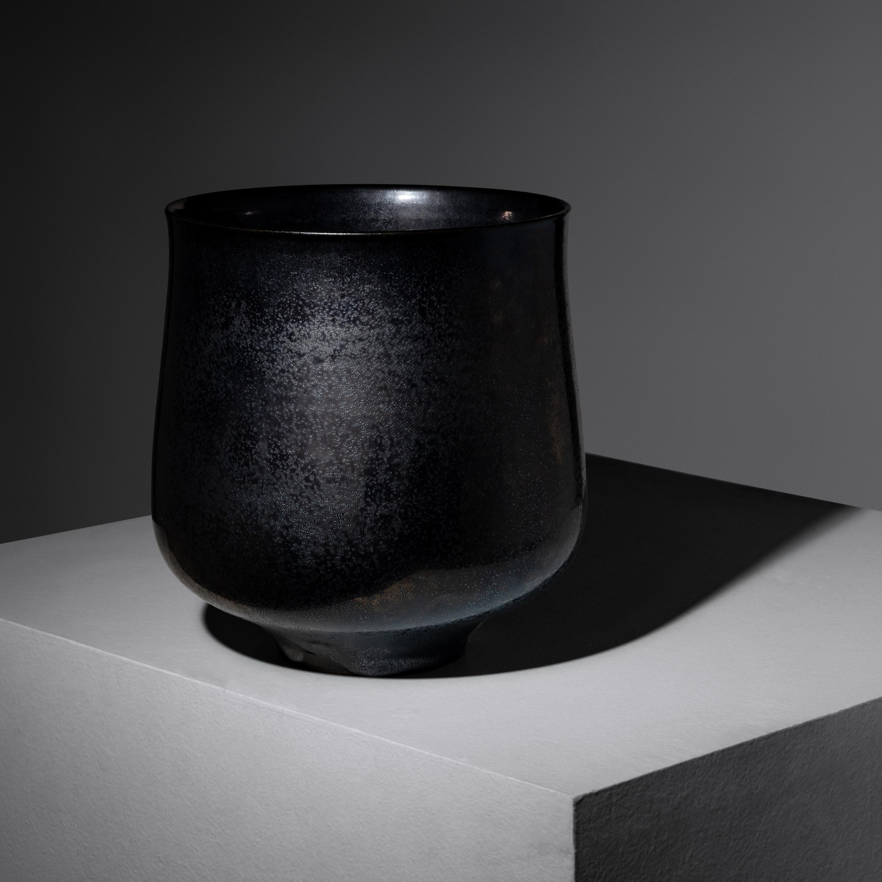 Vase in Crystalline Gunmetal, 1962 Los Angeles, California, USA