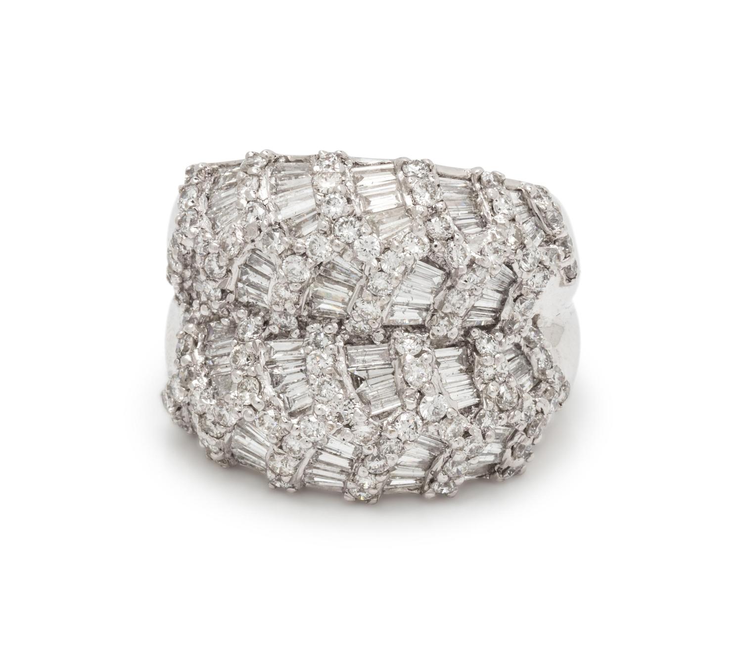 DIAMOND RING