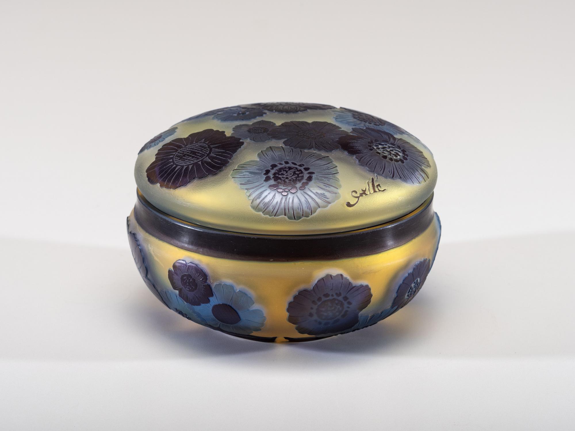 Dresser Box