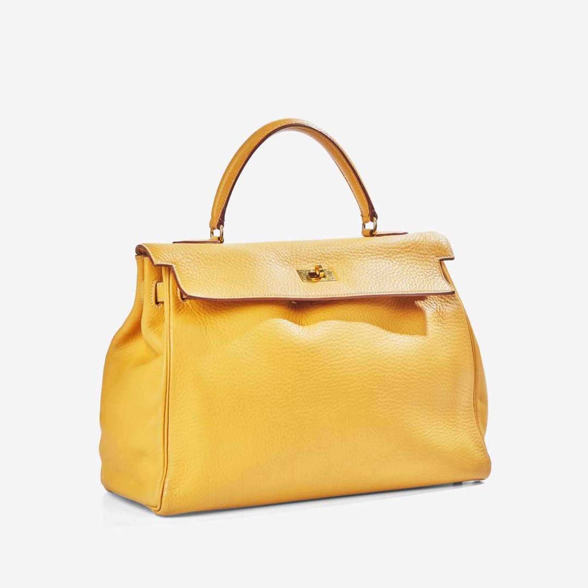 An Hermès Kelly Retourne 35 in Sable Calf Leather Hermès