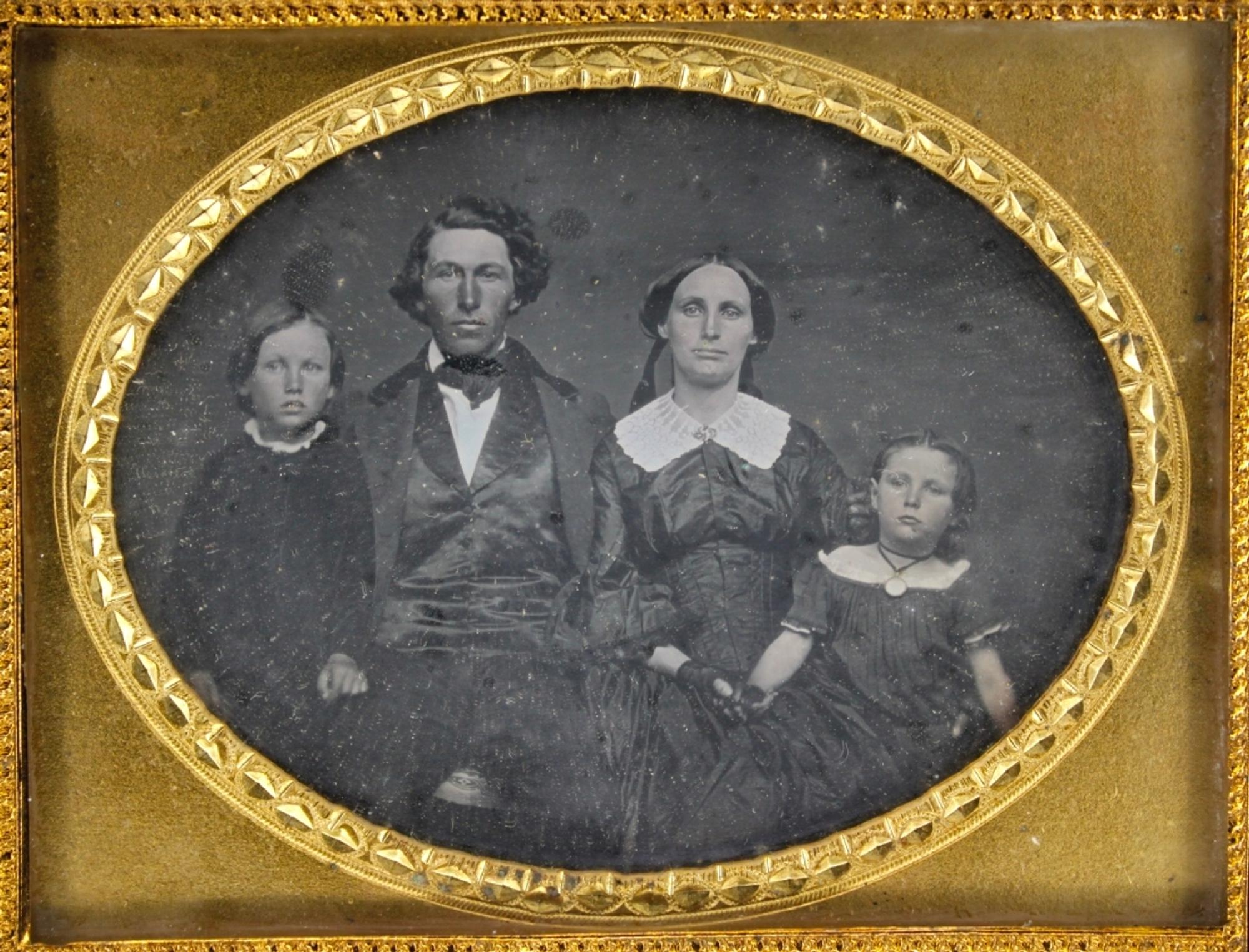 [Daguerreotype] A Pair of Daguerreotypes of the Same Family