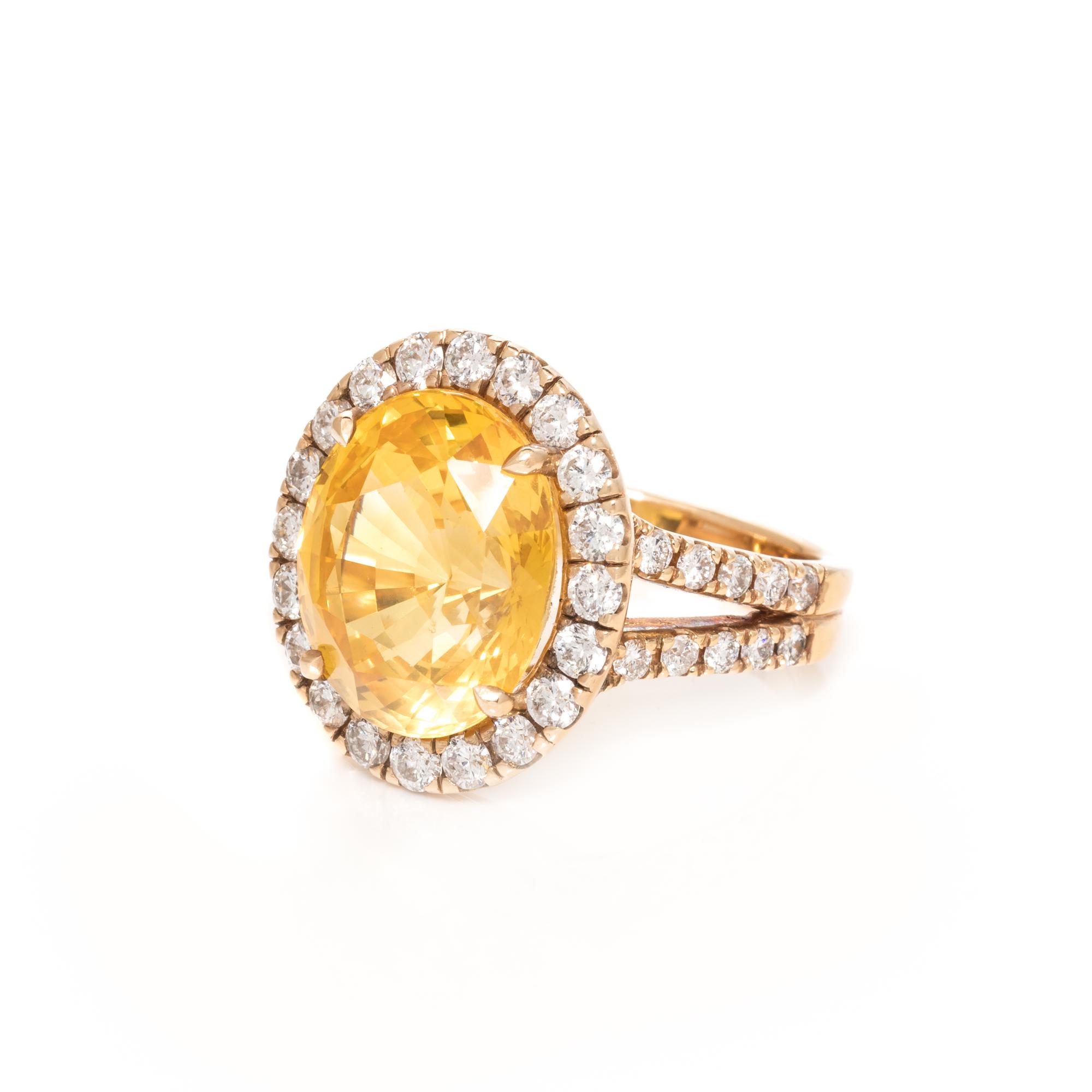 YELLOW SAPPHIRE AND DIAMOND RING