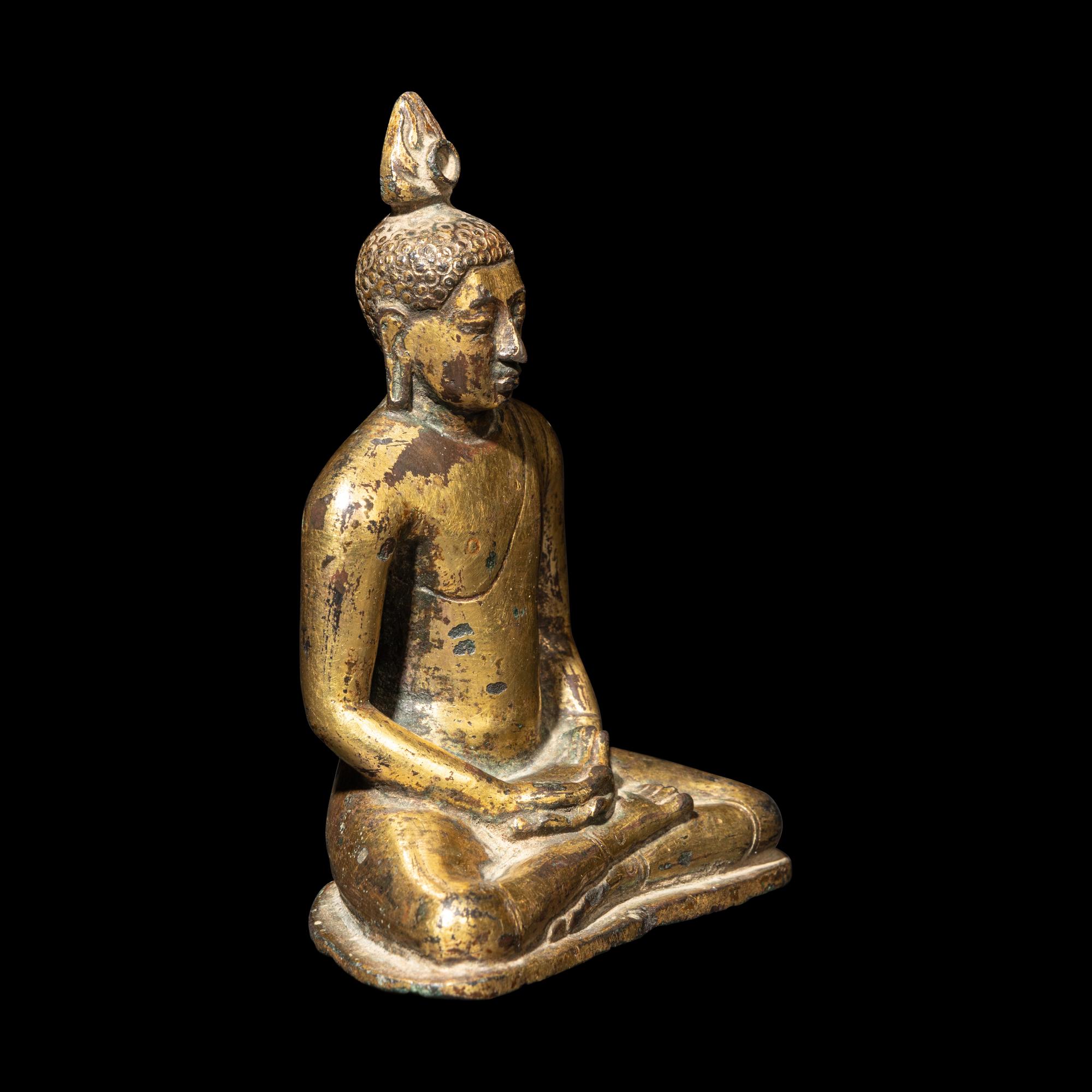 A Gilt Bronze Figure of Seated Buddha Shakyamuni, Sri Lanka, Anuradhapura, 7th-10th Century 六-七世紀 斯里蘭卡阿努拉德普勒時期銅鎏金坐佛