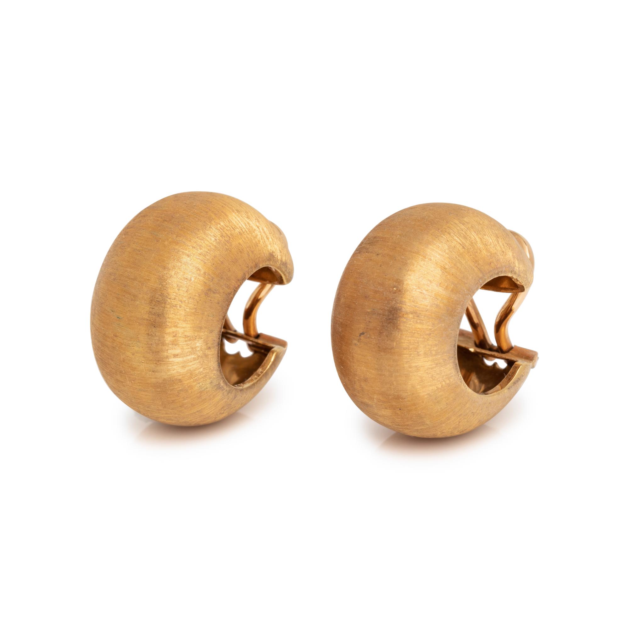 BUCCELLATI, YELLOW GOLD HOOP EARCLIPS