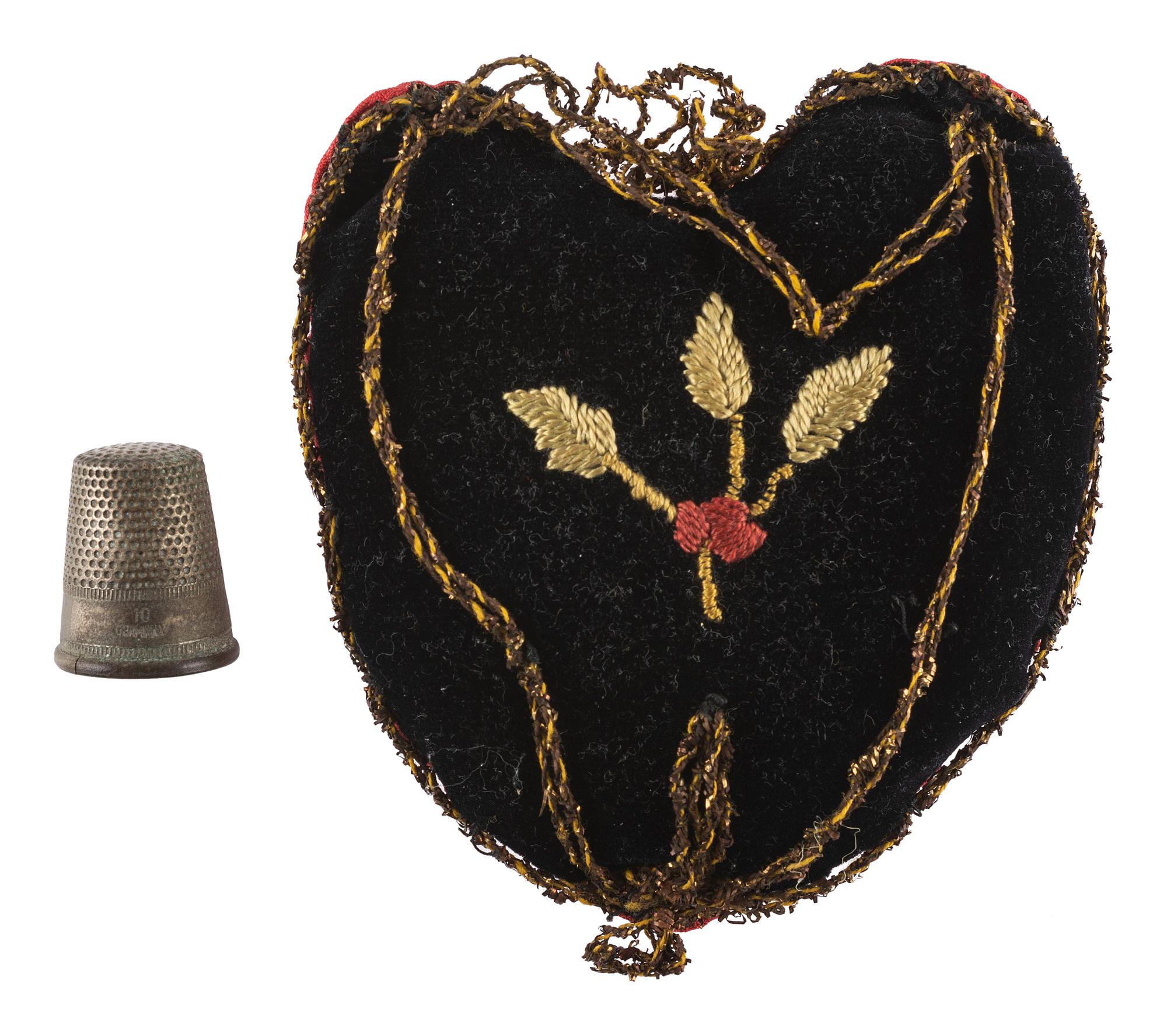 [LINCOLN, Mary Todd (1818-1882)]. A group of 3 items descended directly in the family of Robert Todd Lincoln Beckwith, last male descendent of Abraham Lincoln, including a silver thimble attributed to Mary Todd Lincoln.
