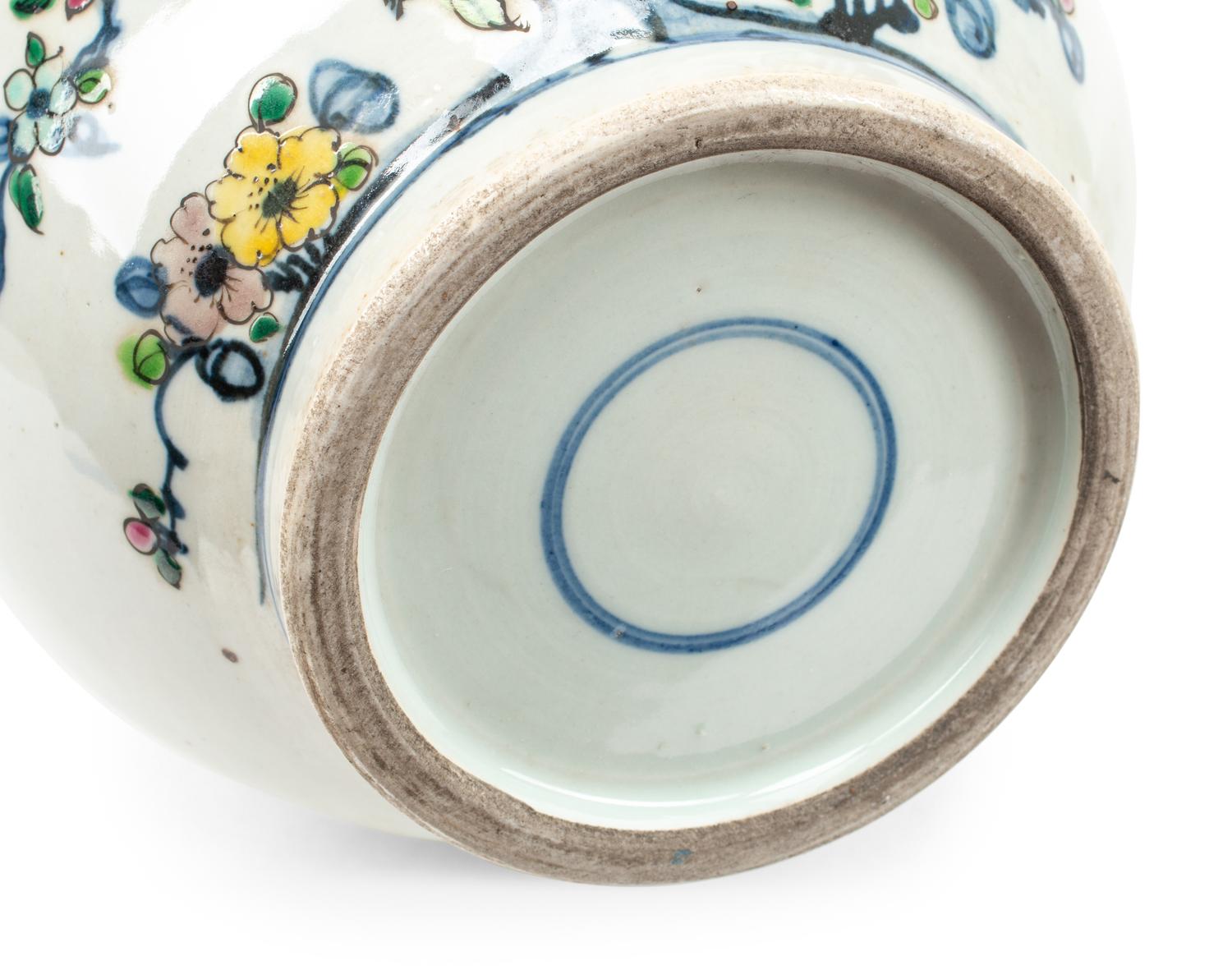 A Pair of Chinese Export Porcelain Vases