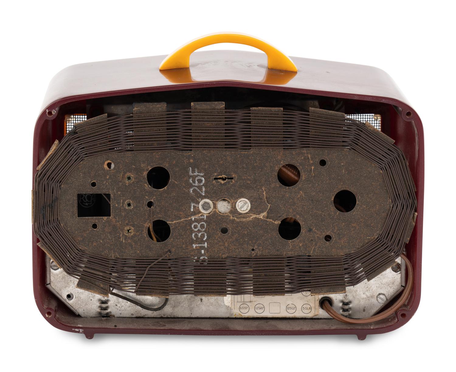 A Garod 126 Circle Grille Radio