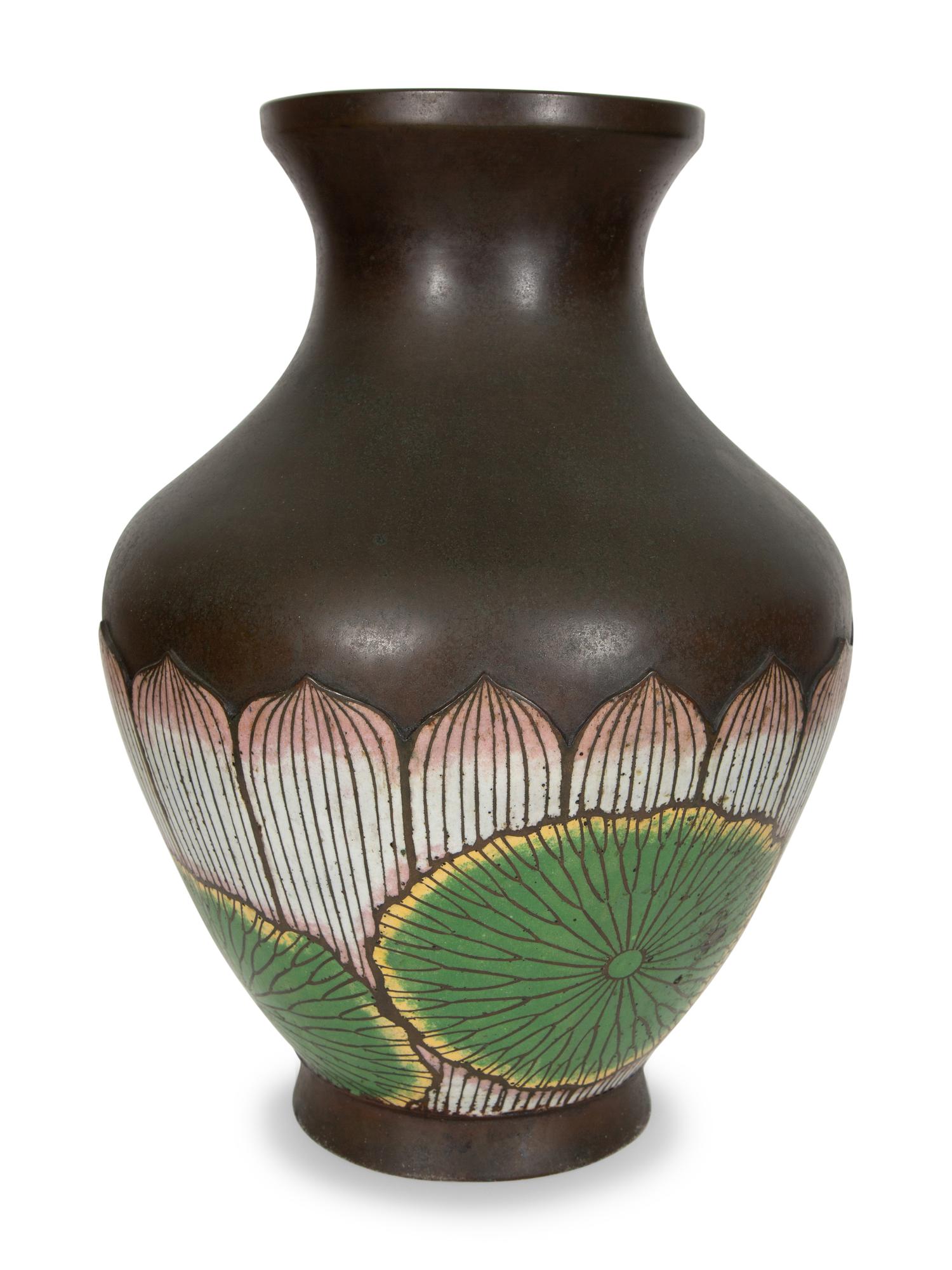 A Chinese Cloisonne Vase
