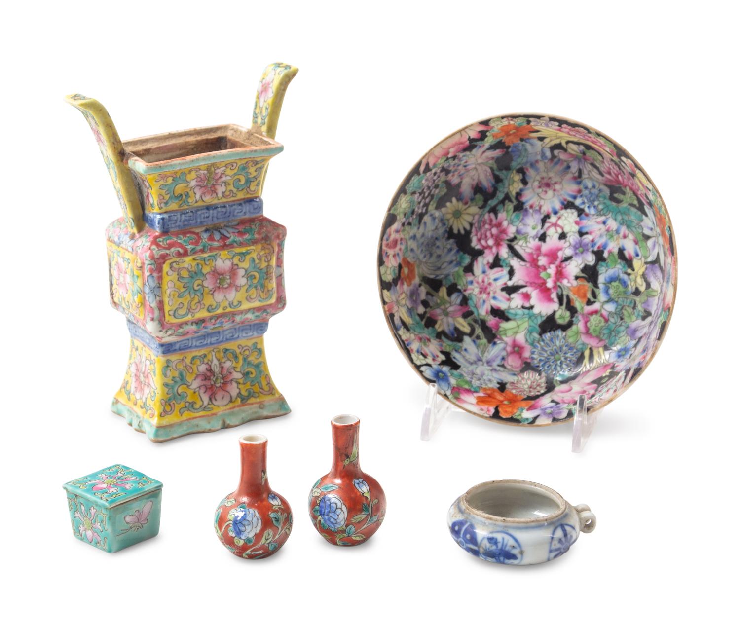 Six Chinese Porcelain Articles