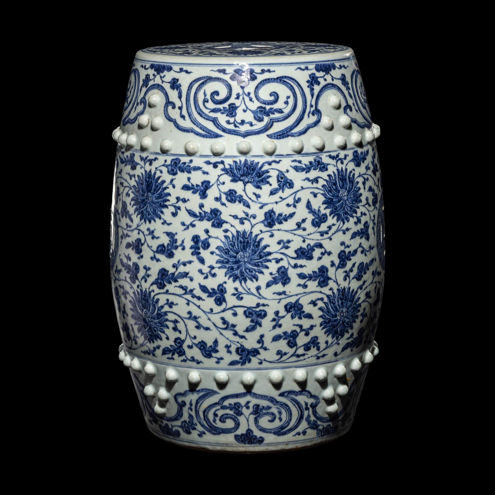 A Chinese Blue and White Porcelain Garden Stool 青花纏枝蓮紋瓷墩
