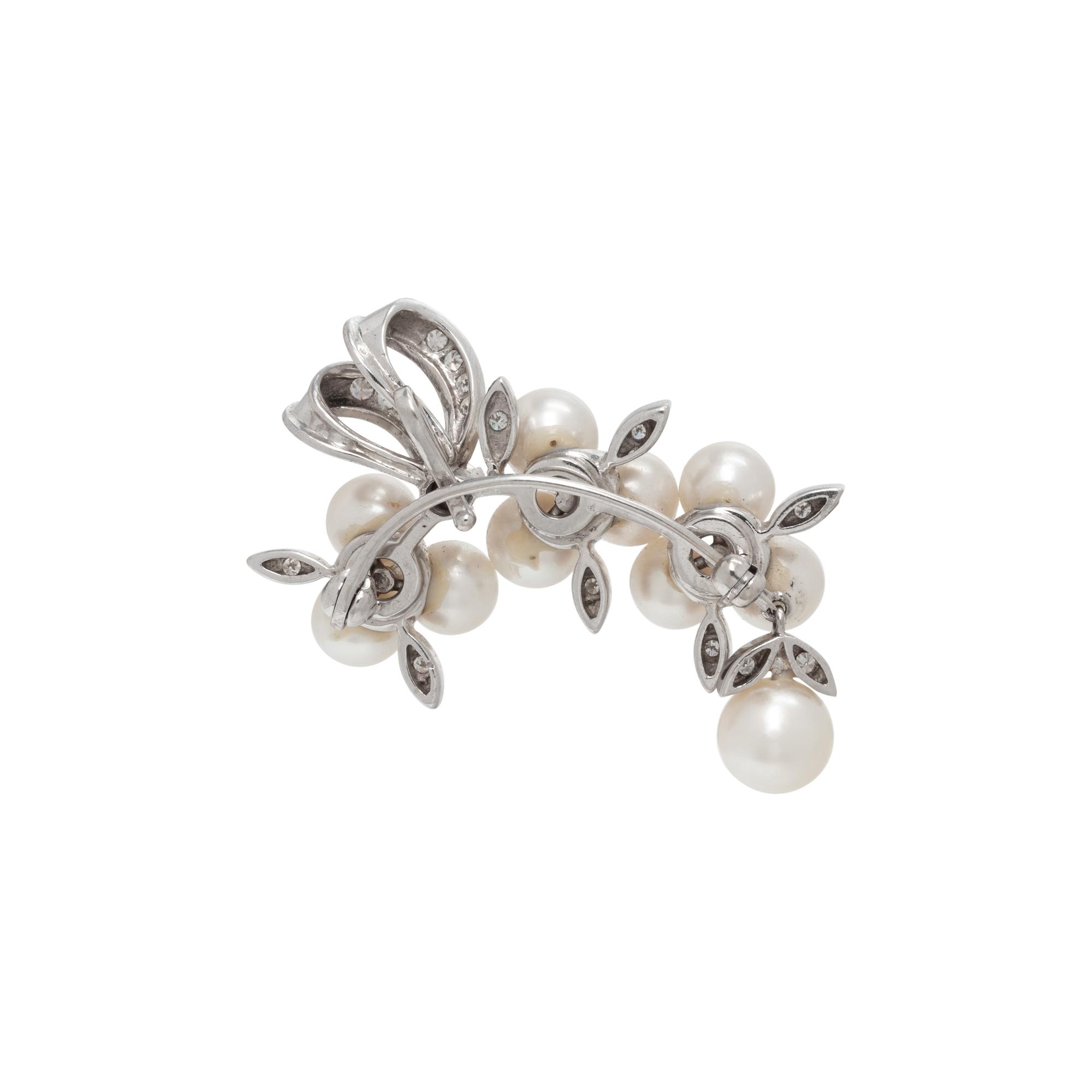 CULTURED PEARL AND DIAMOND PENDANT/BROOCH