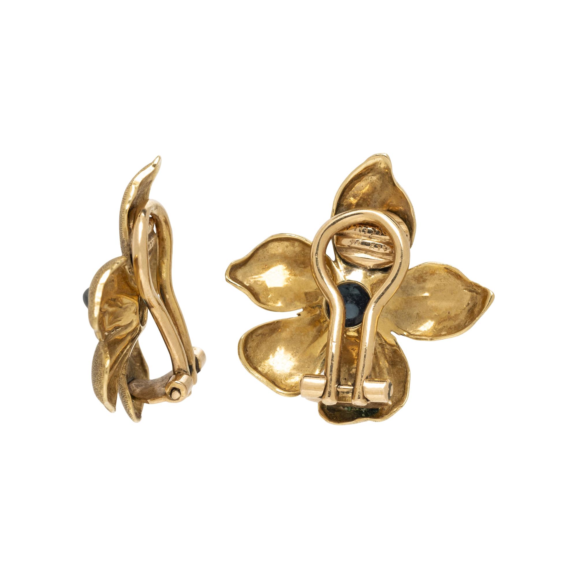 BUCCELLATI, YELLOW GOLD AND SAPPHIRE FLOWER EARCLIPS