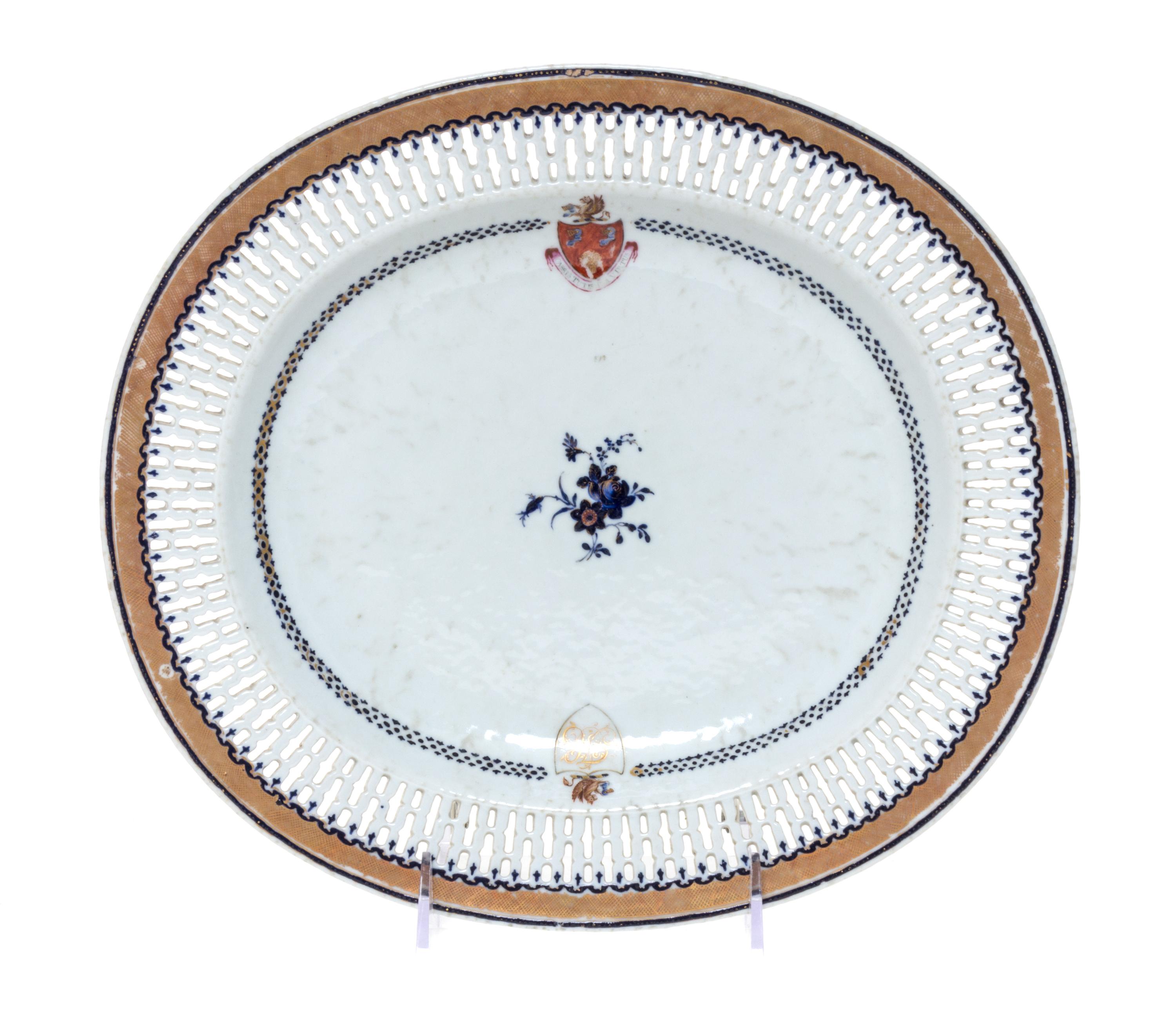 A Chinese Export Porcelain Armorial Serving Dish Width 10 7/8 inches.