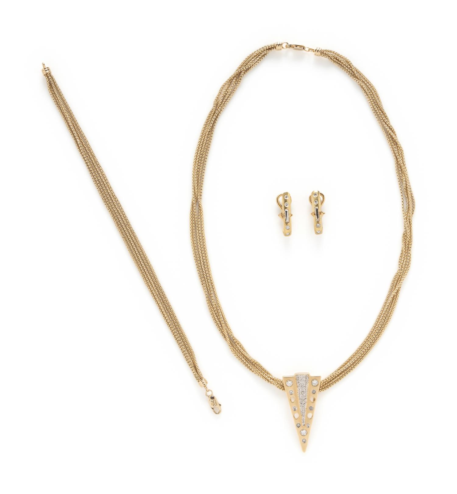 YELLOW GOLD AND DIAMOND JEWELRY SUITE